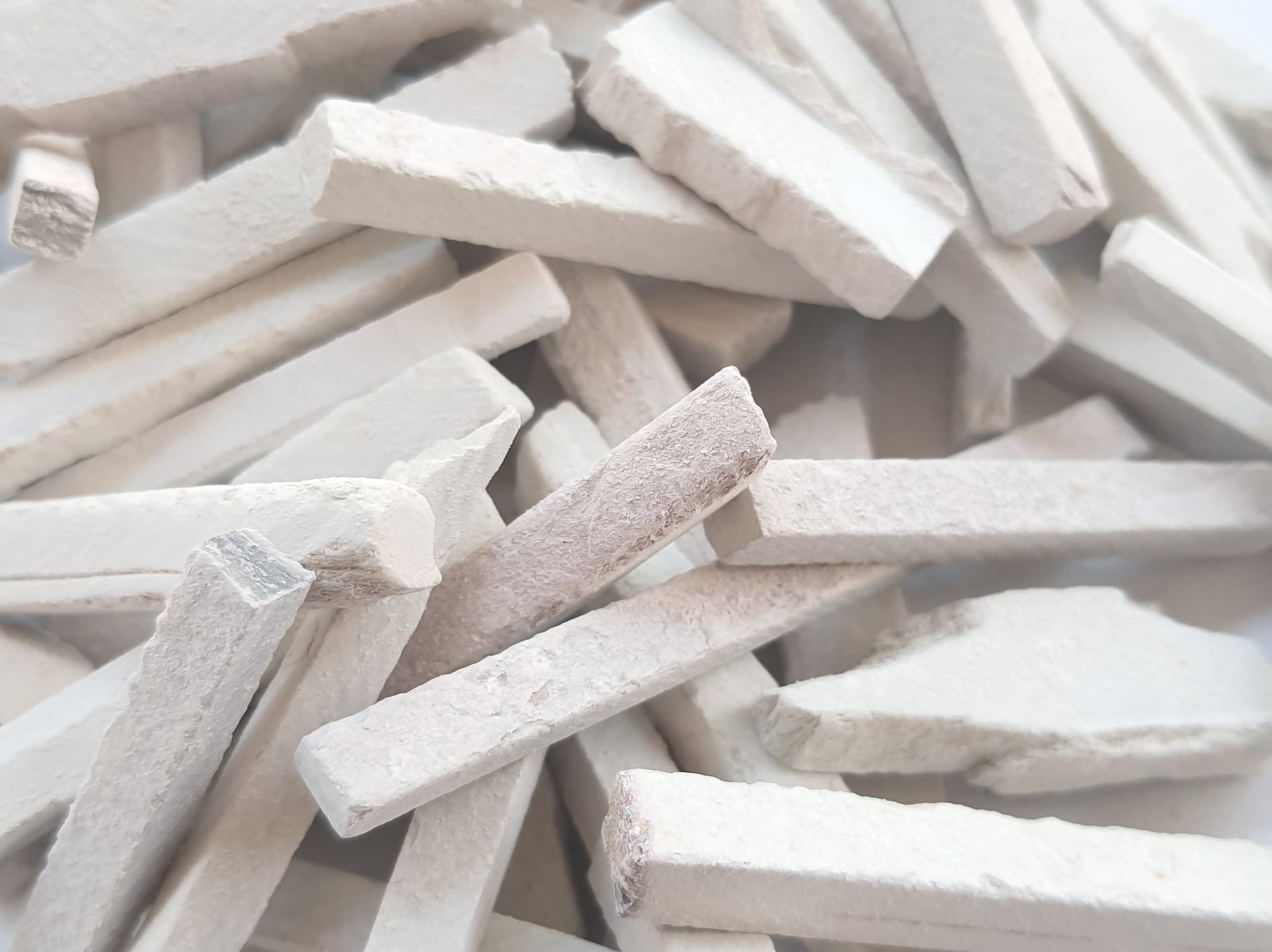 Natural White Slate Chalk Pencils - Thick & Durable (250g) for Kids, Teachers & Artists - Perfect for School, Classroom & Home Use