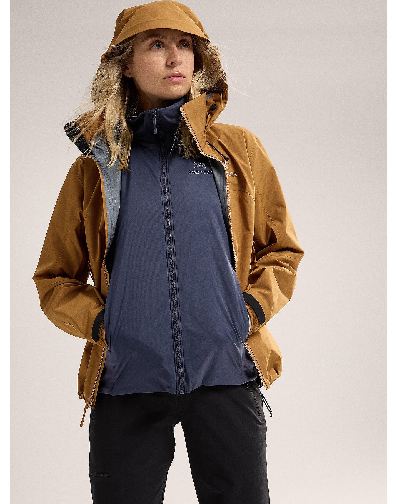 Women's Atom Jacket - Lightweight Waterproof Windbreaker for Hiking & Outdoor Activities | X000006550 | Past Season Collection