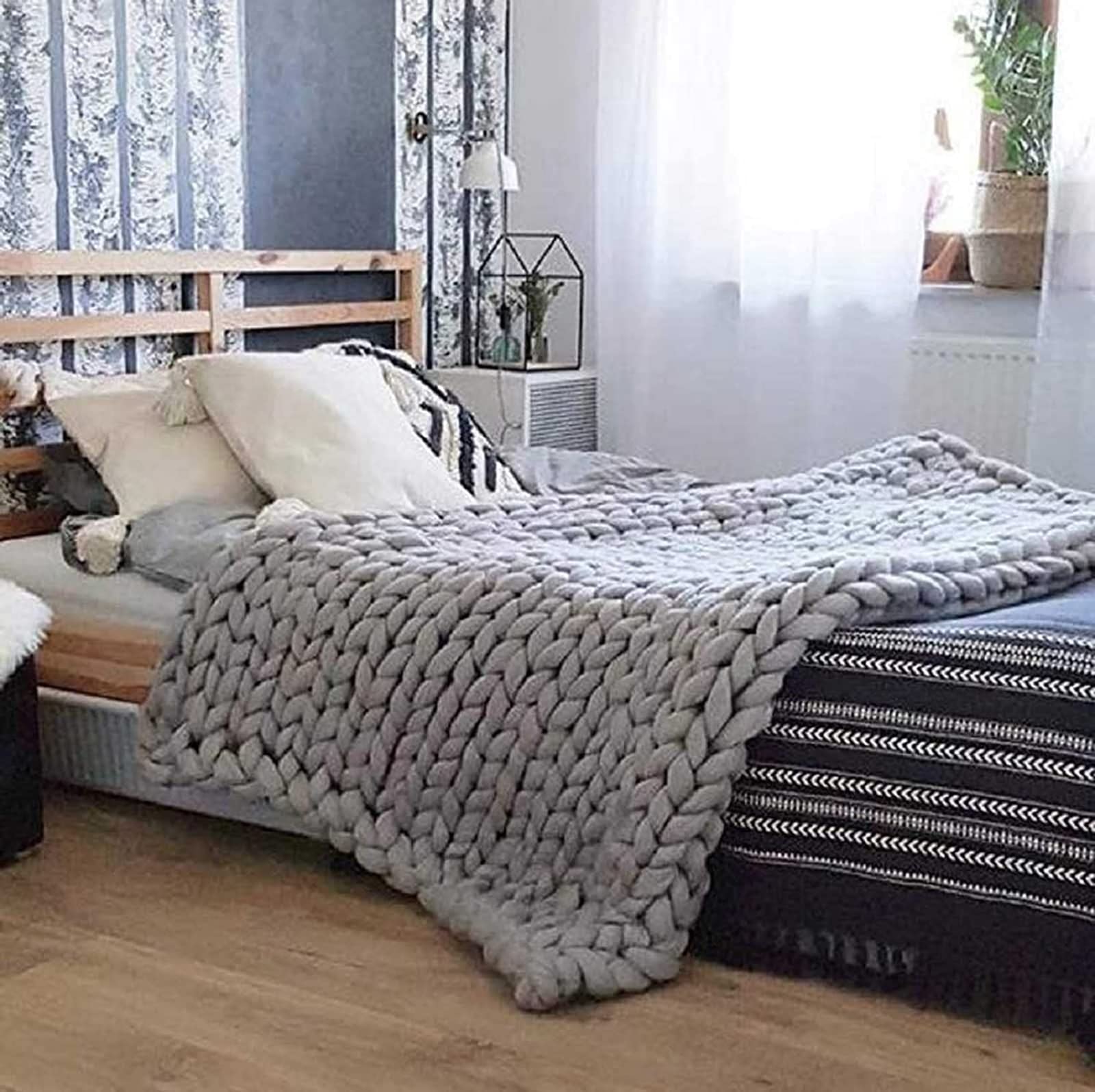 Chunky Knit Blanket - Soft & Cozy Large Knitted Throw for Bed, Sofa, or Yoga - Warm Yarn Blanket Home Decor Gift - Gray 47x59 inches (120x150cm) - Perfect for Living Room, Bedroom, and Cozy Winter Nights