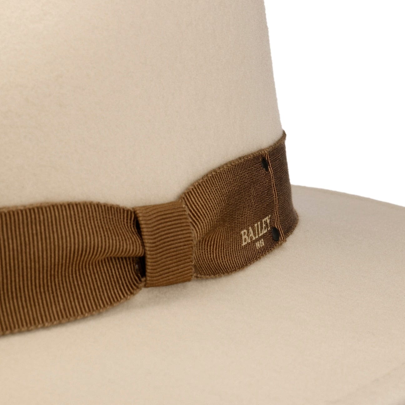 Bailey 1922 Curtis Wool Hat for Men - Classic Winter Beanie with Brim for Outdoor Activities & Cold Weather Protection