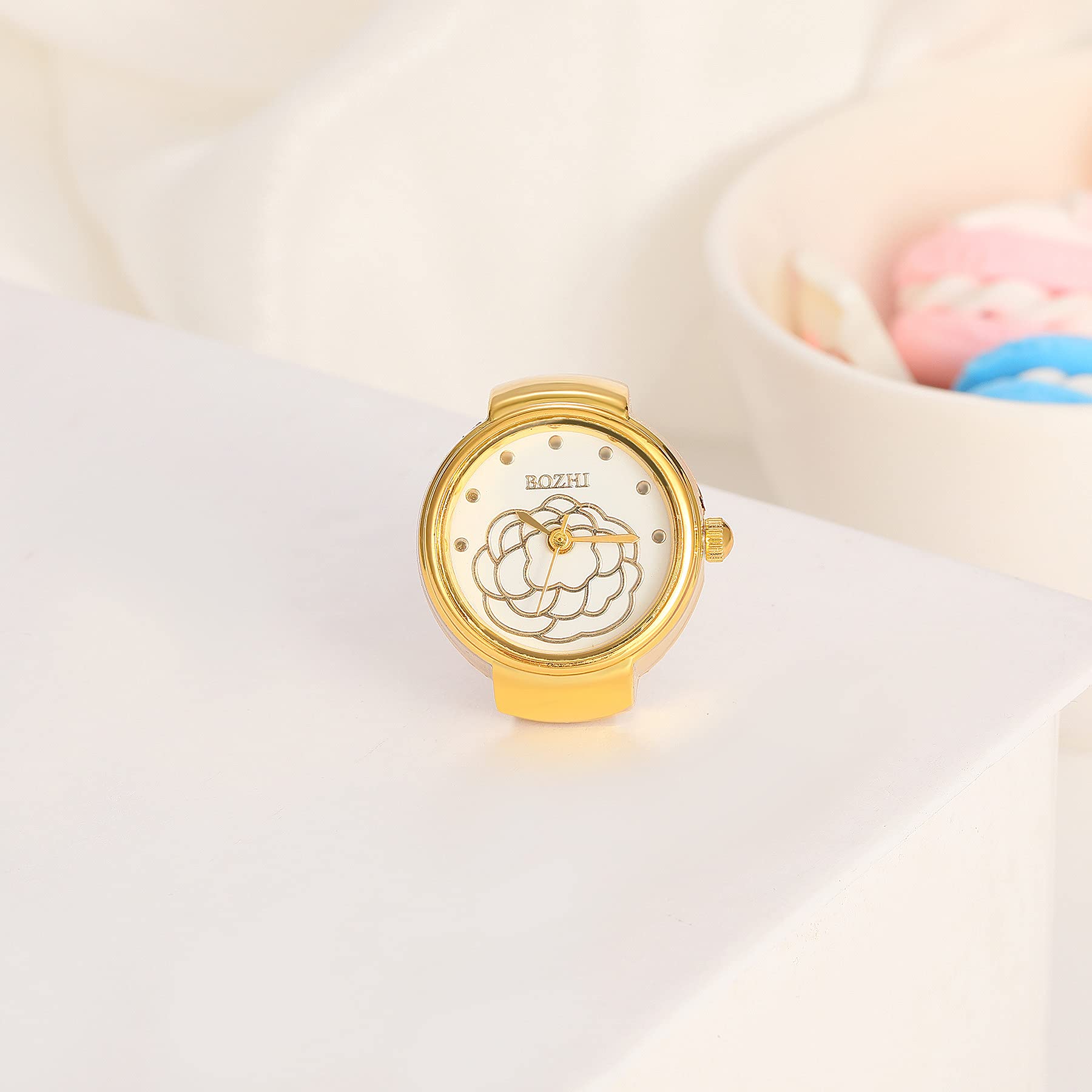 Stylish Unisex Round Analog Quartz Ring Watch - Adjustable Size for Men & Women - Perfect for Casual Wear, Parties & Unique Fashion Accessories