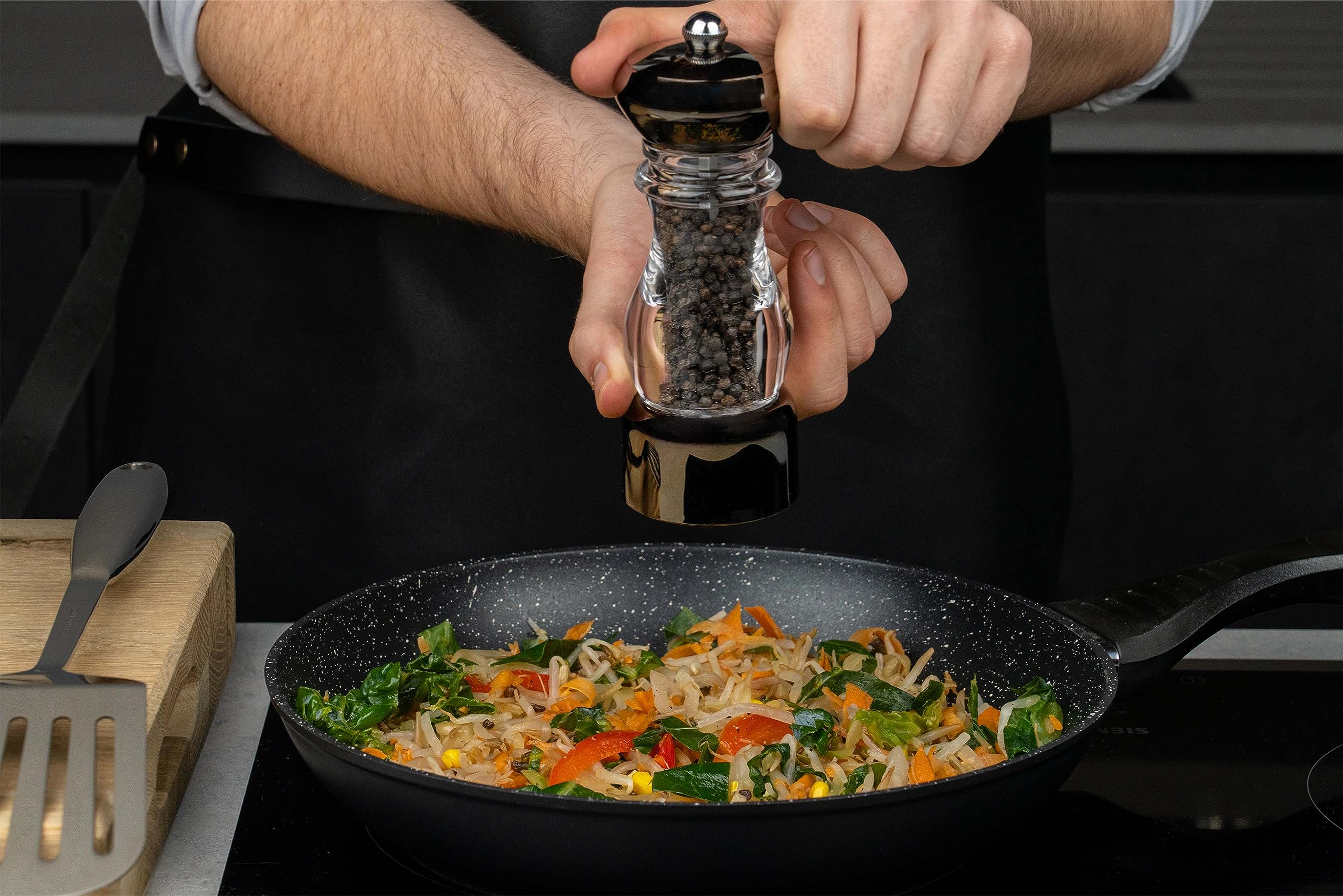Premium Stainless Steel PM-817GM Salt and Pepper Grinder Set - 17cm/6.7