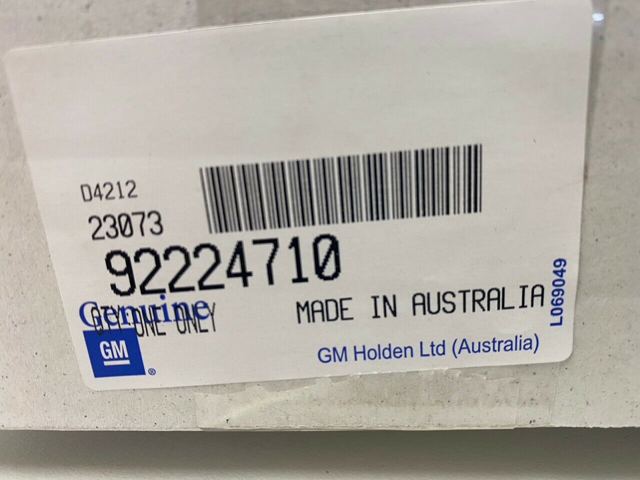 Genuine Holden VR VS VT Commodore & Statesman V6 Front Strut Pair - Premium Suspension Replacement for Smooth Ride & Enhanced Handling - Perfect for Daily Commuting & Performance Driving