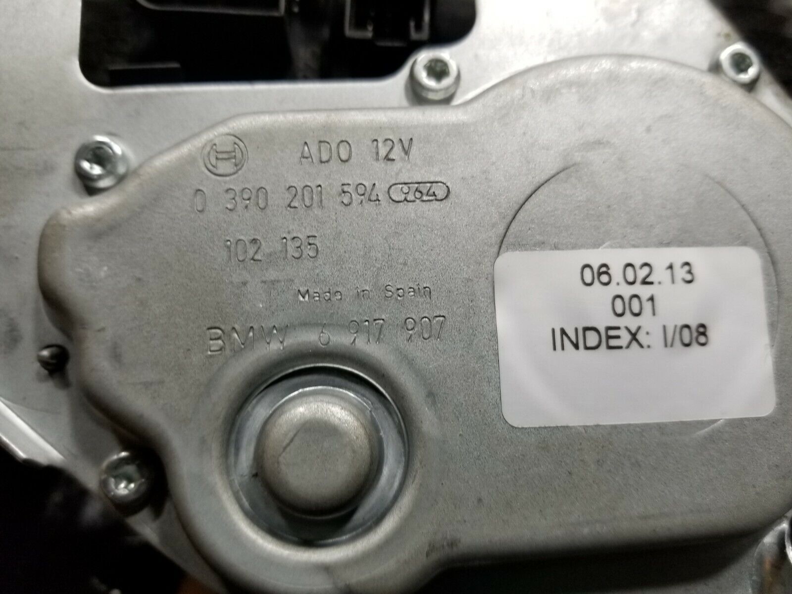 04 05 06 BMW X3 E83 Rear Wiper Motor Replacement - OEM Quality - Perfect for Rainy Weather & Winter Driving