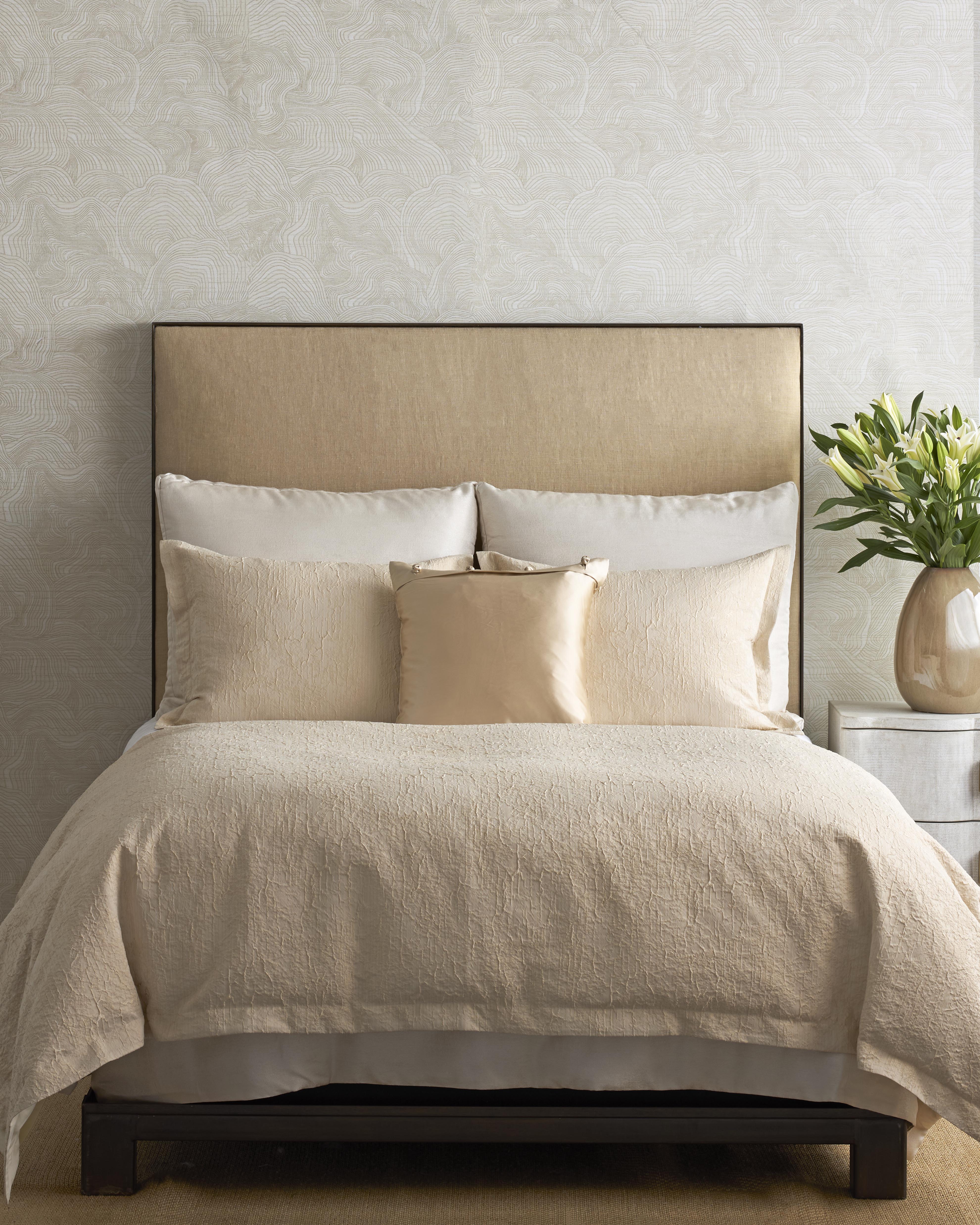 Allure Duvet Cover Set - Queen Size Luxury Bedding with Pillowcases - Perfect for Master Bedroom & Guest Room Decor