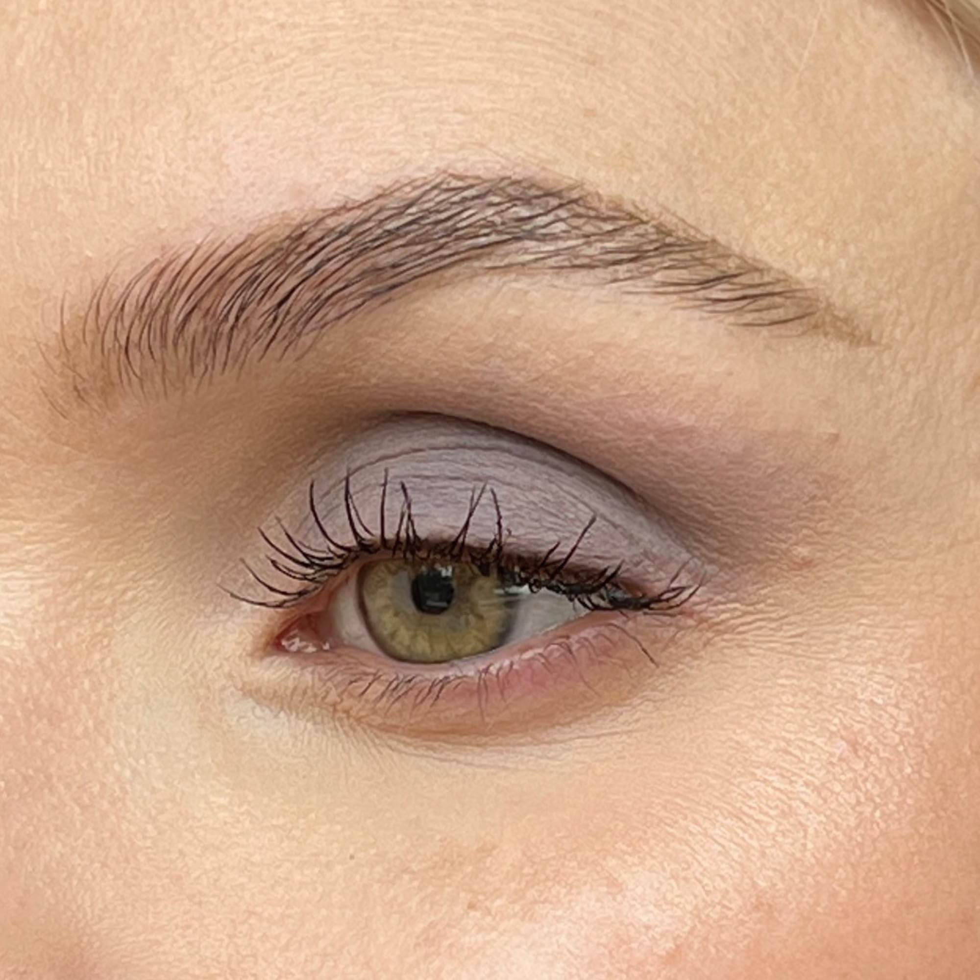 Hypoallergenic Vegan Eyeshadow for Sensitive Eyes - Long Lasting, Fragrance-Free & Allergy Certified Makeup (522 Grey Lady) | Perfect for Daily Wear & Special Occasions