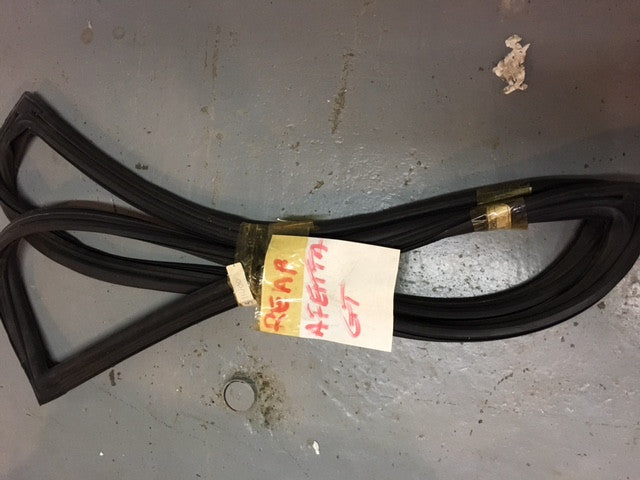 Alfa Romeo Alfetta Rear Window Molding Trim Seal Replacement Part - Perfect for Classic Car Restoration & Weatherproofing