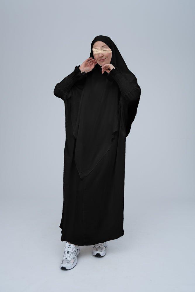 Black Pristine Prayer Gown for Omrah & Islamic Worship - Perfect for Hajj, Umrah & Daily Salah Prayers