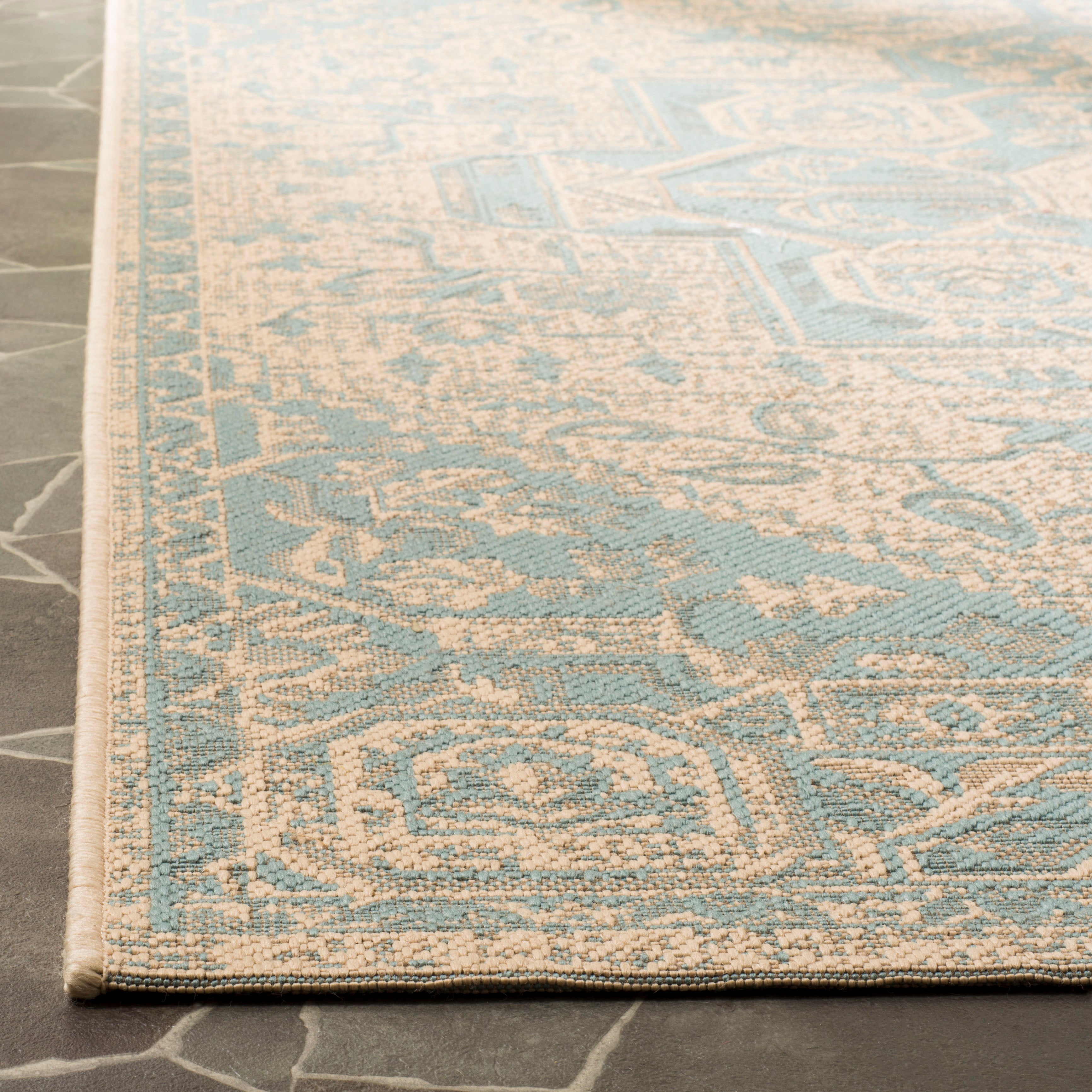 Safavieh BHS138 Beach House 138 Rug - Soft & Durable Indoor/Outdoor Area Rug for Living Room, Bedroom, or Patio Decor
