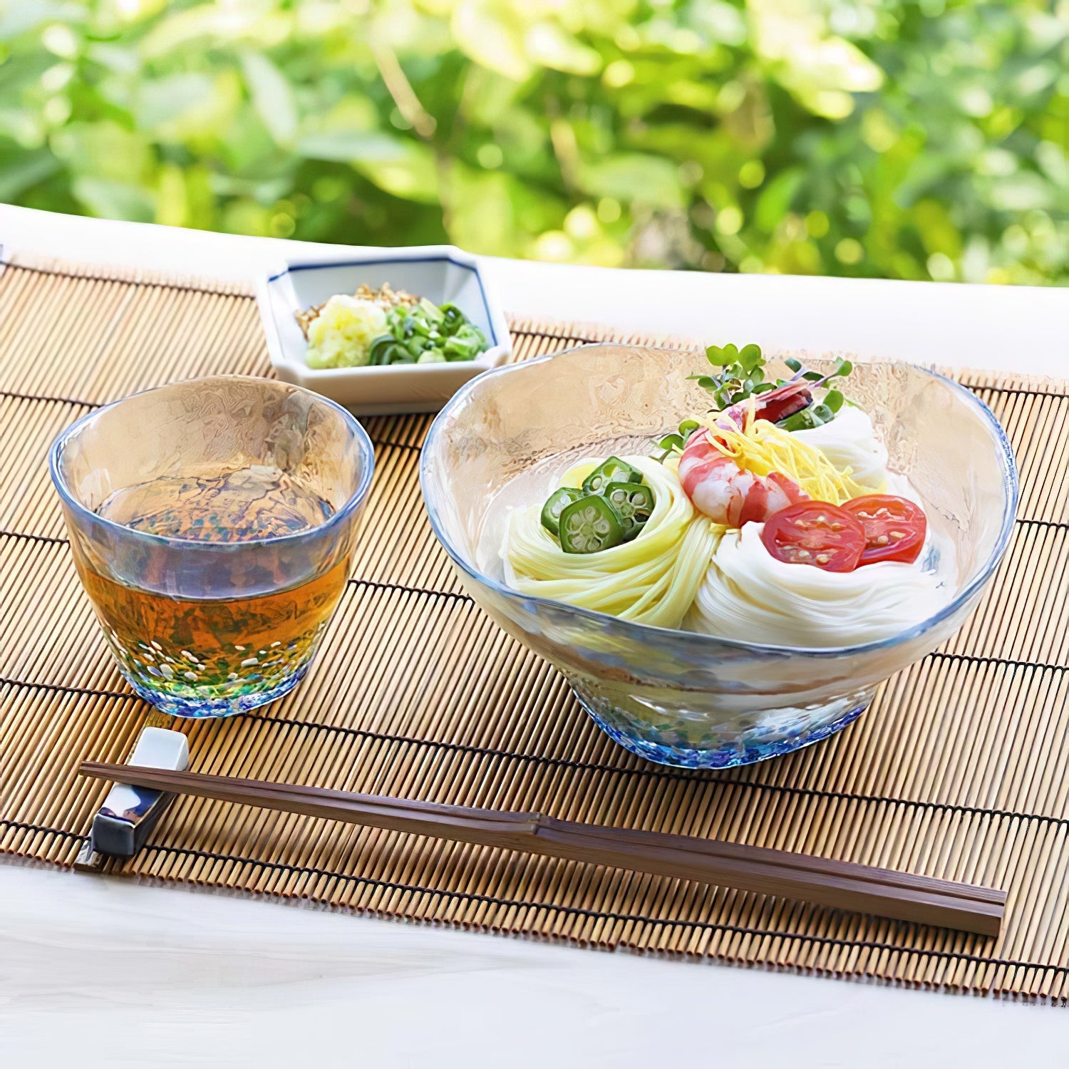 Aderia Tsugaru Vidro Soda Lime Glass Floral Medium Bowl - Handmade Japanese Glassware for Home Decor, Fruit Serving, and Table Centerpiece | Perfect for Dining, Gift Giving, and Special Occasions