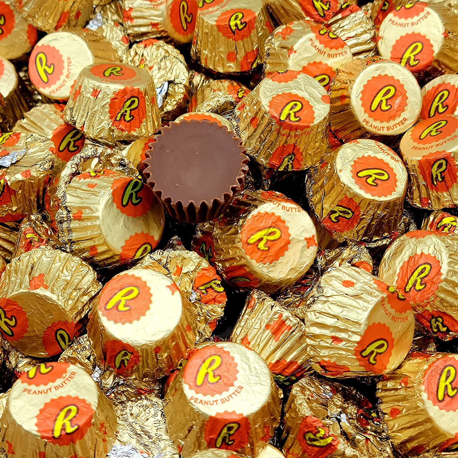 Reese's Peanut Butter Miniature Cups - Smooth Peanut Butter & Milk Chocolate - Individually Wrapped Bulk Pack - 2lb (Pack of 1) - Perfect for Halloween Candy, Party Favors & Office Snacks