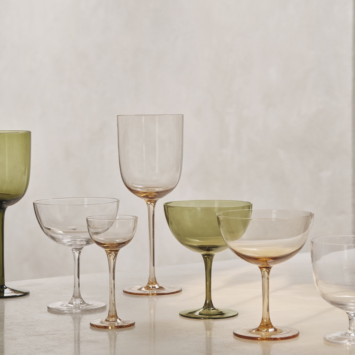 Premium Cocktail Glasses Set of 2 - Crystal Clear Barware for Margaritas, Martinis & Mixed Drinks - Perfect for Home Bars, Parties & Romantic Dinners