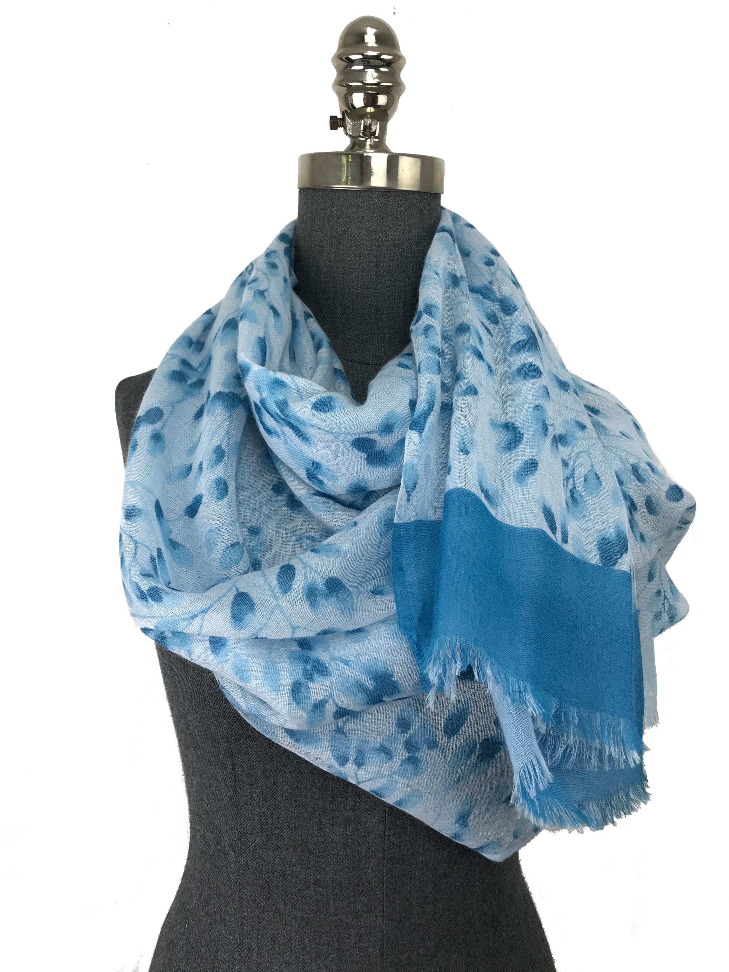 Loro Piana Opposite Boccioli Cashmere Silk Scarf Wrap - Luxury Women's Fashion Accessory for Winter & Evening Events