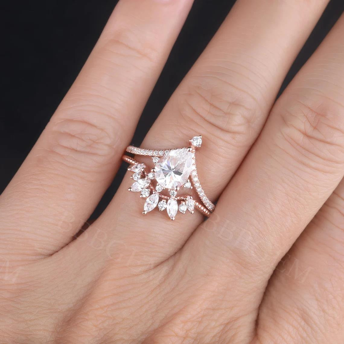 Vintage Pear Moissanite Ring Set - Diamond Curve Shaped Wedding Band - Royal Crown Fashion Jewelry for Engagement, Anniversary & Special Occasions