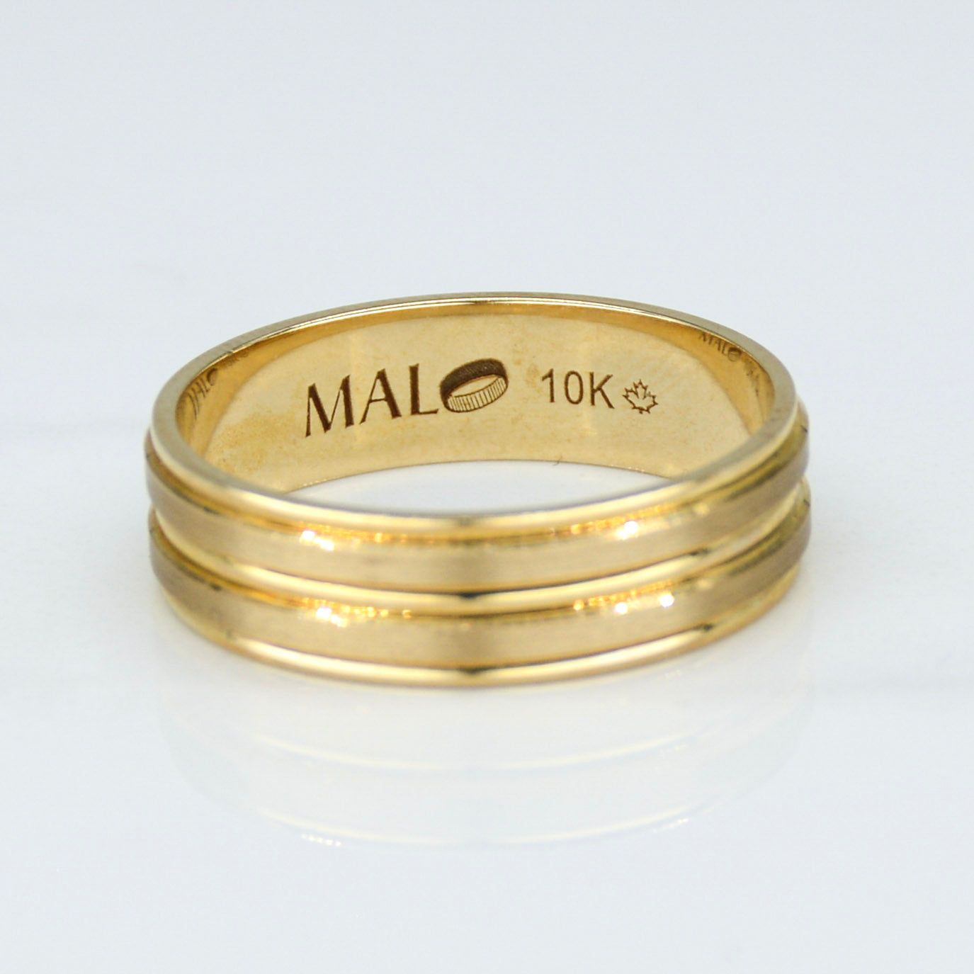 14K Yellow Gold Double Beveled Wedding Band Ring - Size 9.75 - Perfect for Anniversary Gifts & Bridal Jewelry