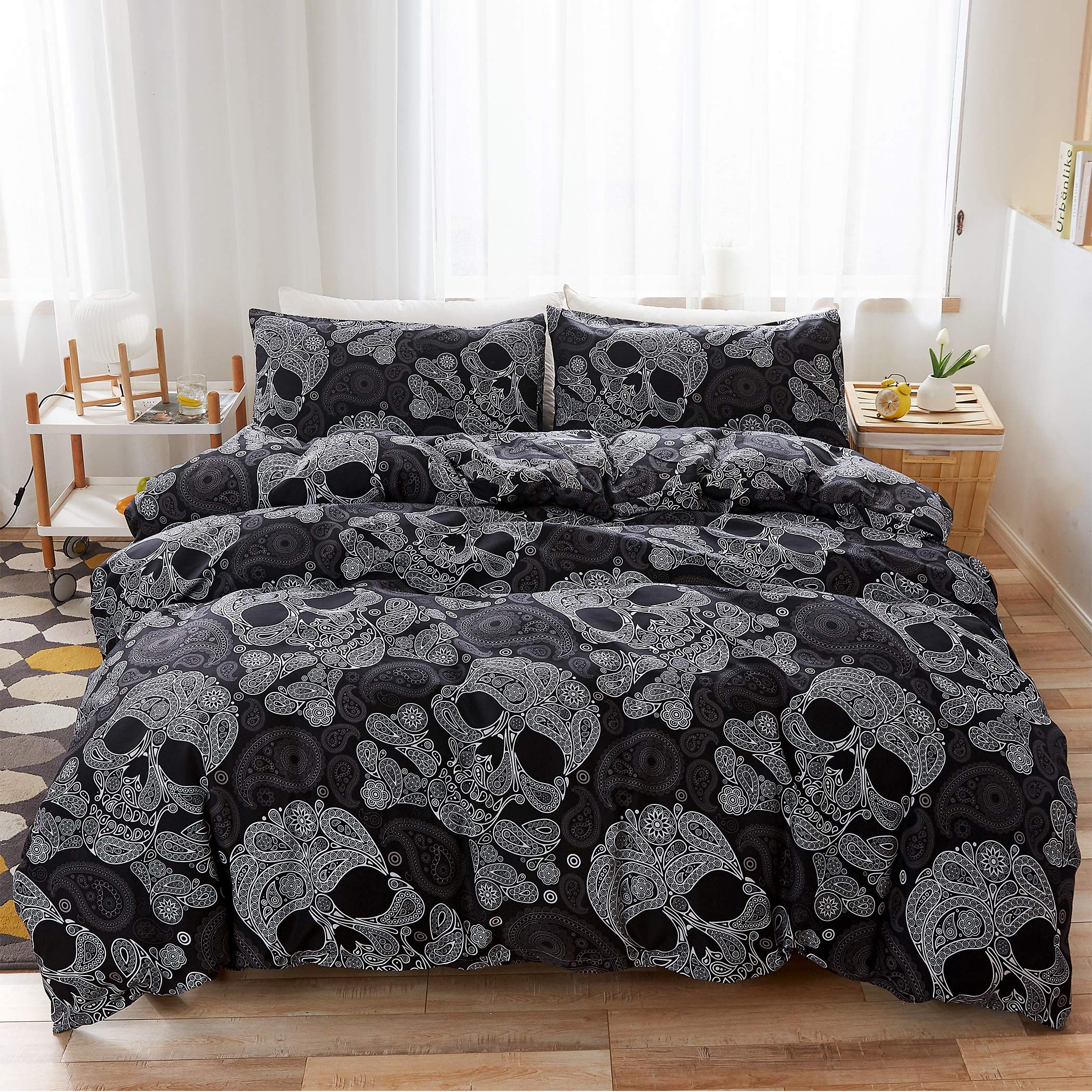 Premium King Size Halloween Duvet Cover Set - Skull Skeleton & Paisley Floral Pattern Luxury Soft Bedding (1 Duvet Cover + 2 Pillowcases) Black - Perfect for Spooky Bedroom Decor & Seasonal Home Styling