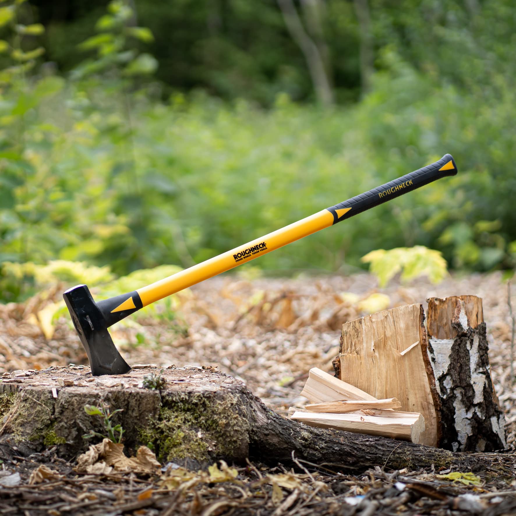 Roughneck 65662 8lb Splitting Maul with Fiberglass Handle - Heavy Duty Wood Splitting Axe for Firewood, Logs & Outdoor Camping