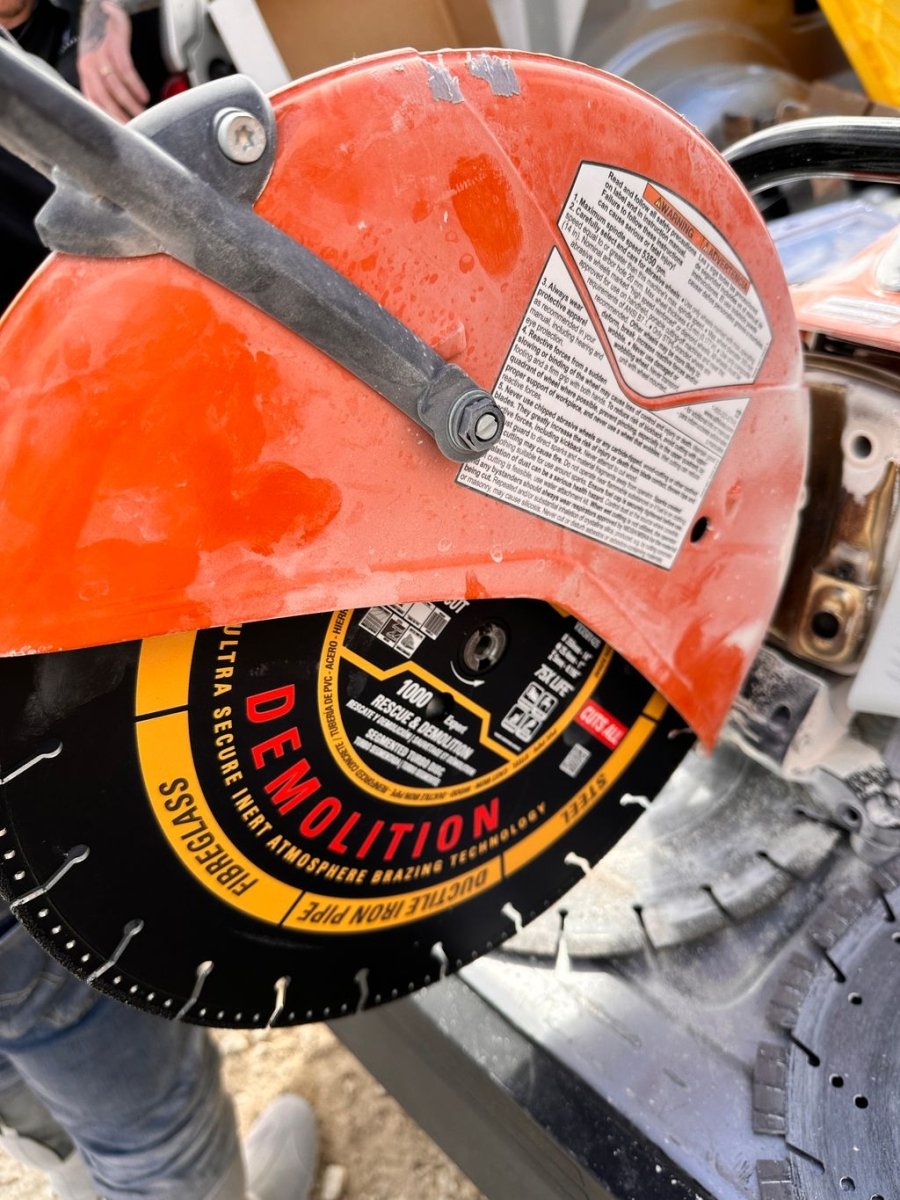 Cat® 1000 Expert Rescue Demolition Blade - Heavy Duty Demolition Tool for Construction & Emergency Rescue | Free Shipping | Perfect for Demolition Projects, Concrete Cutting & Disaster Relief Operations