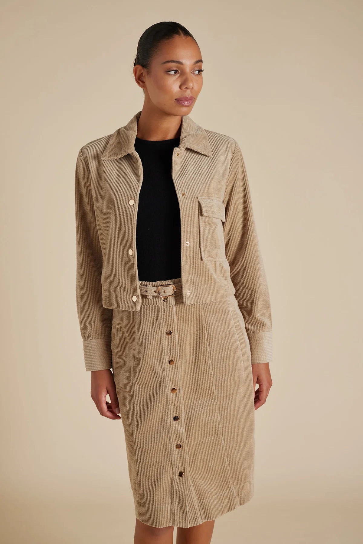 Charlie Corduroy Jacket in Camel - Stylish Men's Corduroy Coat for Fall & Winter Fashion | Perfect for Casual Outings & Outdoor Adventures
