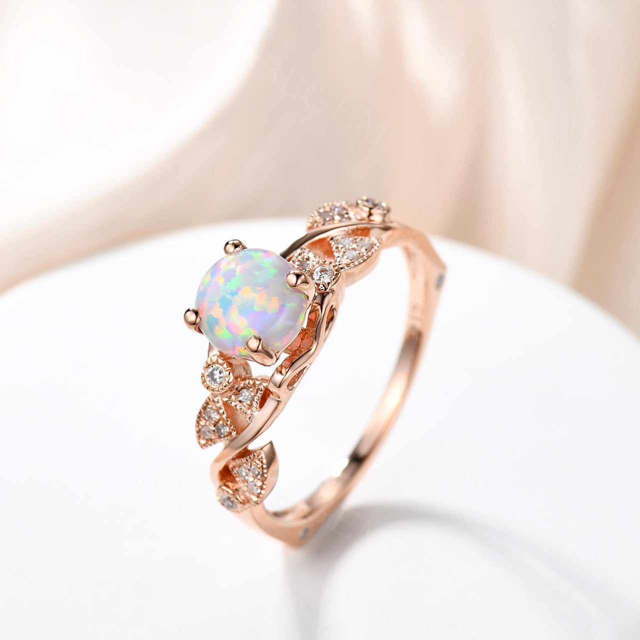 14K & 18K Rose Gold Opal Engagement Ring - Round Cut Art Deco Wedding Band with Milgrain Detailing - Vintage Style Anniversary Gift Set for Women - Perfect for Proposals, Weddings & Special Occasions