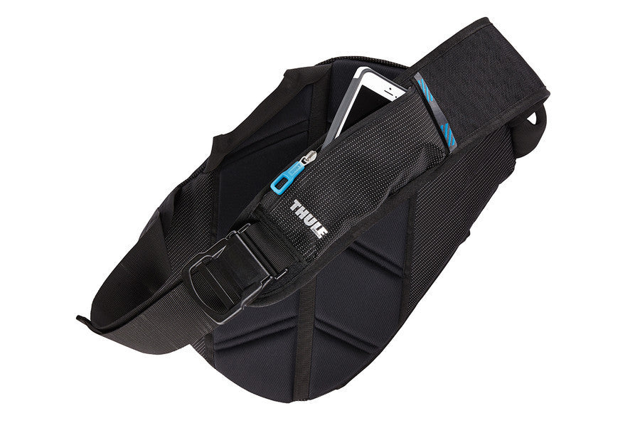 Thule Crossover 17L Sling Backpack - Lightweight Water-Resistant Crossbody Bag for Travel, Hiking & Everyday Use - Perfect for Commuters, Photographers & Outdoor Adventures