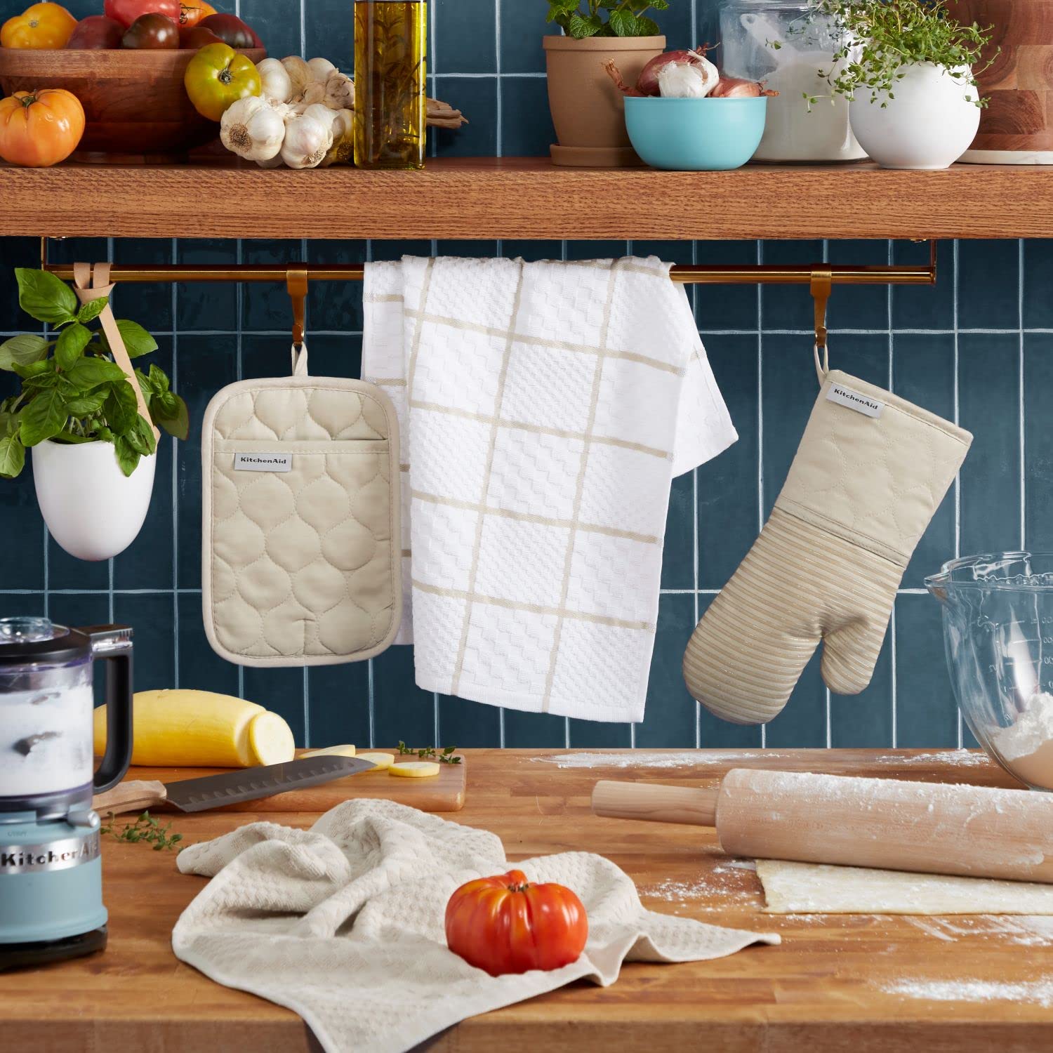 KitchenAid Quilted Cotton Terry Cloth Oven Mitts & Pot Holders Set of 4 - Heat Resistant Kitchen Accessories with Silicone Grip (16