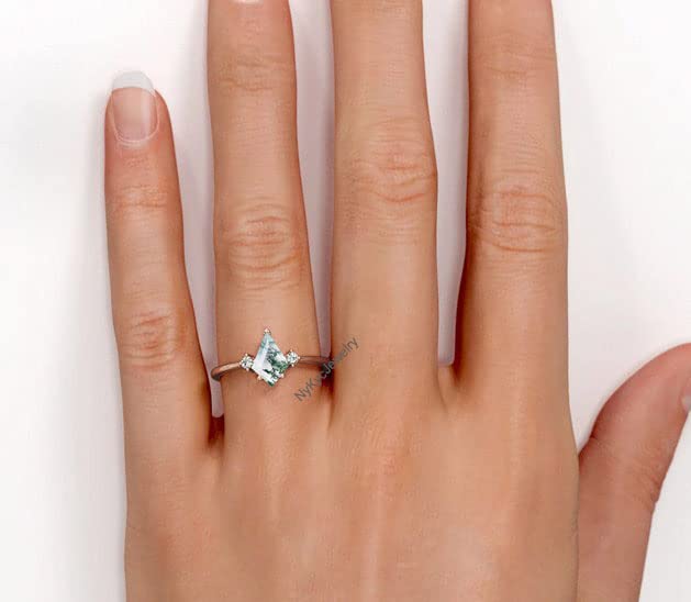 Kite Shaped Moss Agate Women's Ring - 925 Sterling Silver Engagement & Wedding Ring - Vintage Gold Moss Agate Jewelry - Unique Green Gemstone Ring for Her - Perfect for Proposals, Anniversaries & Special Occasions