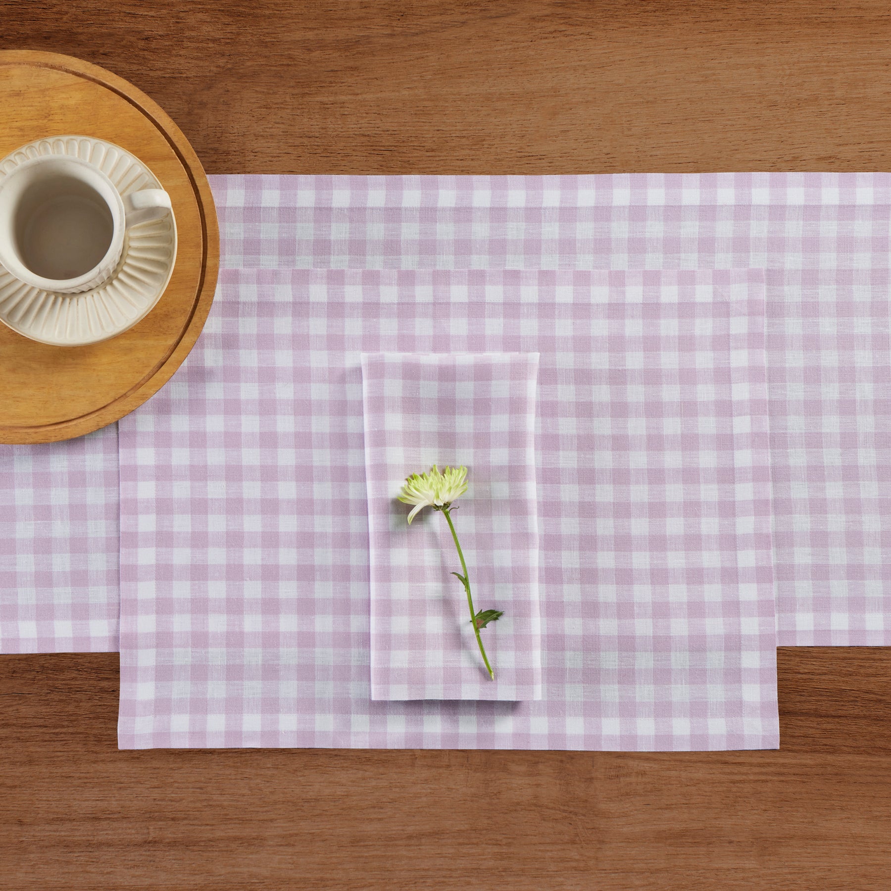 Stylish Gingham Placemats Set of 4 - Premium Cotton Table Mats for Dining & Kitchen Decor - Perfect for Parties, Picnics & Everyday Use