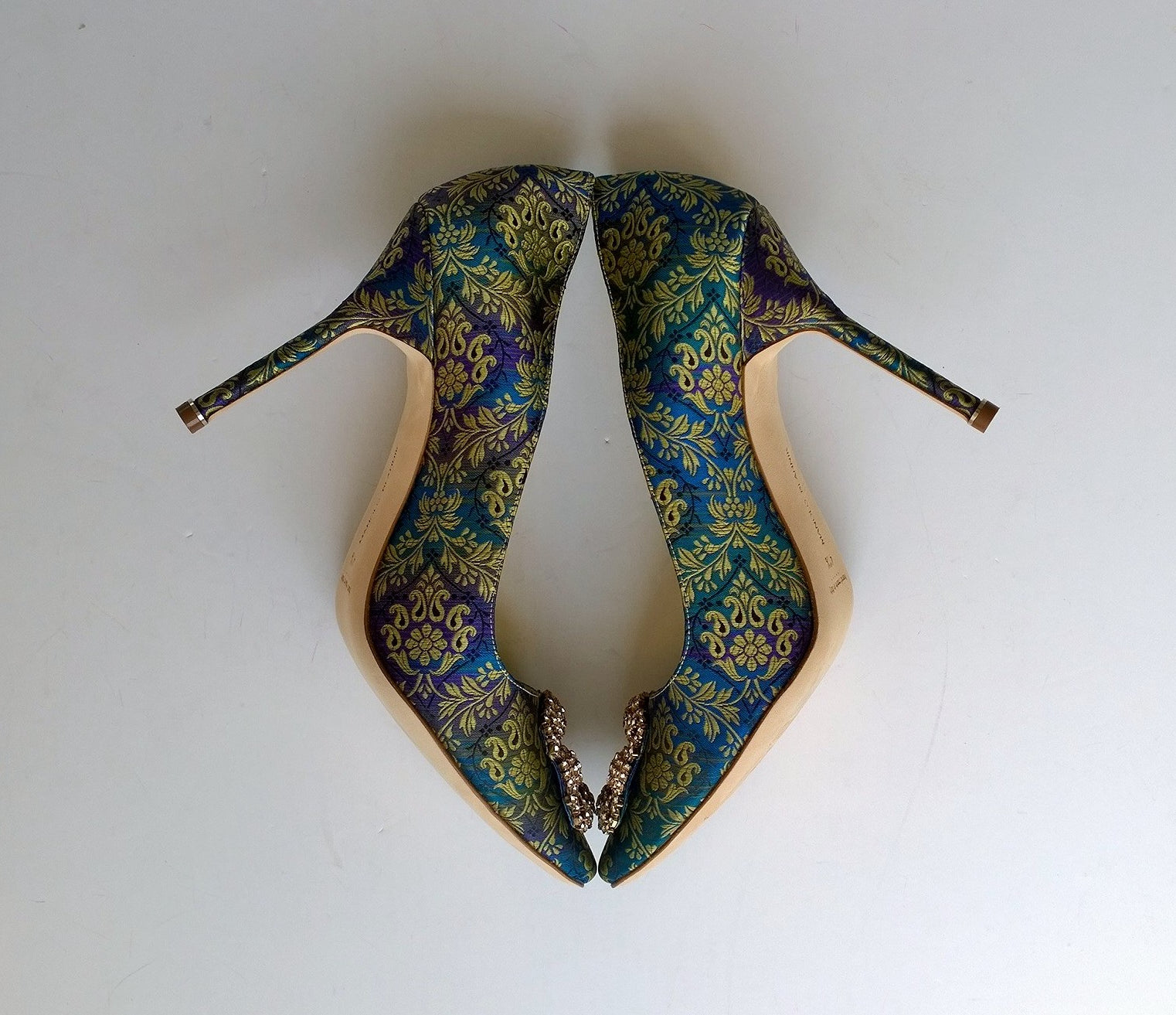 Manolo Blahnik Brocade Hangisi 105mm Heels with Strass Buckle - New in Box | Luxury Wedding & Evening Party Shoes