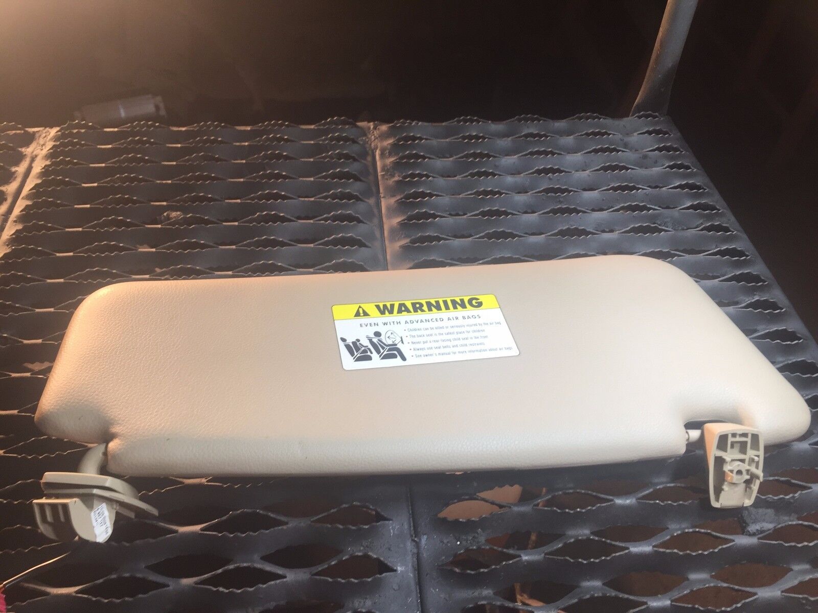 2006-2010 BMW E60 525i 528i 530i Right Passenger Side Sun Visor OEM Replacement - Perfect for Driving Comfort & Sun Protection