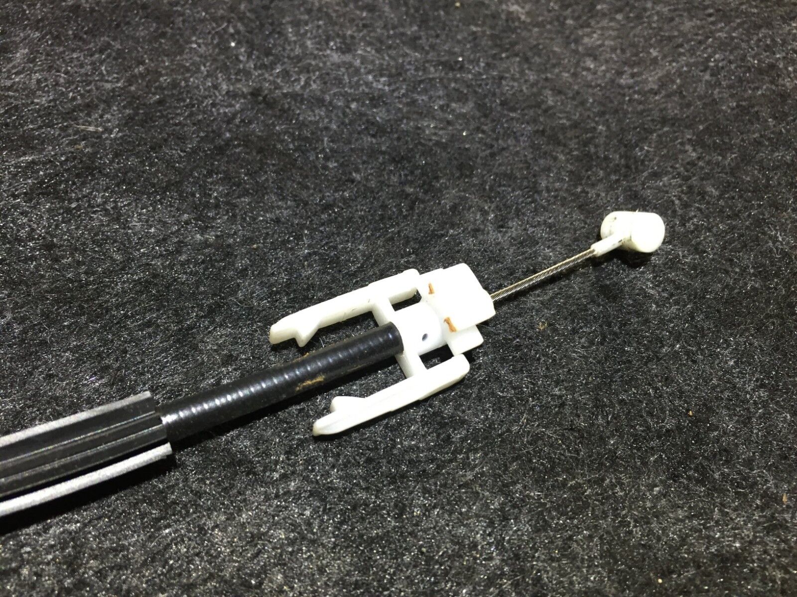 2003-2006 Porsche Cayenne Rear Right Passenger Door Lock Actuator - OEM Replacement Part - Perfect for Car Door Repair & Maintenance