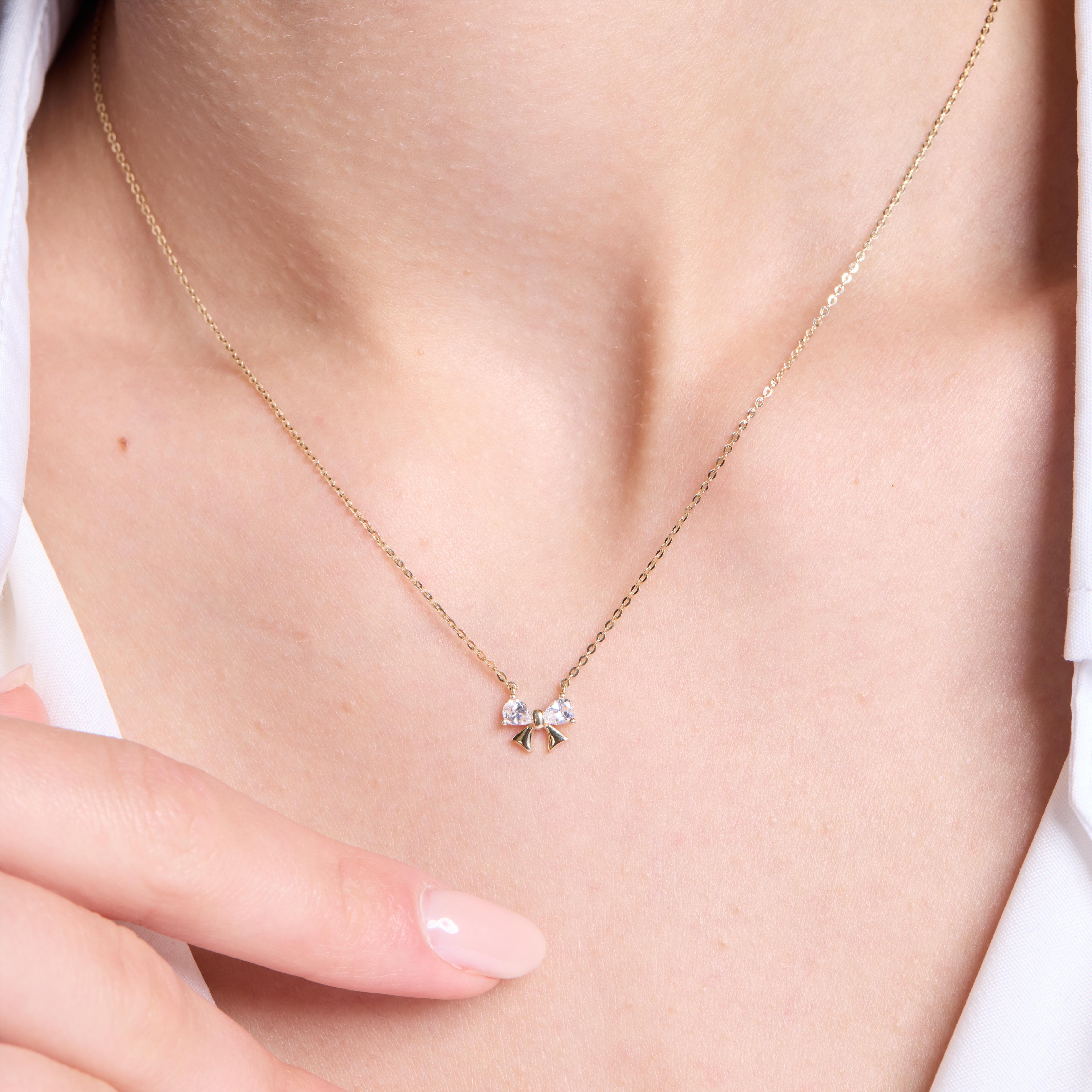 Shining Bow Gold Pendant Necklace for Women - Elegant 14K Gold Plated Jewelry Gift for Birthday, Anniversary & Valentine's Day - Perfect for Parties, Weddings & Special Occasions