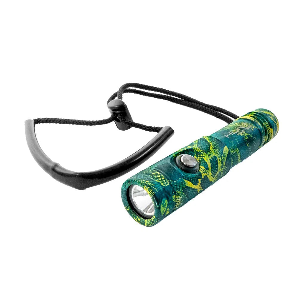 Hunt Master Halo Dive Torch 1050 Lumens - Waterproof Flashlight for Scuba Diving & Night Hunting (Camo/Black) | Perfect for Underwater Exploration & Outdoor Adventures