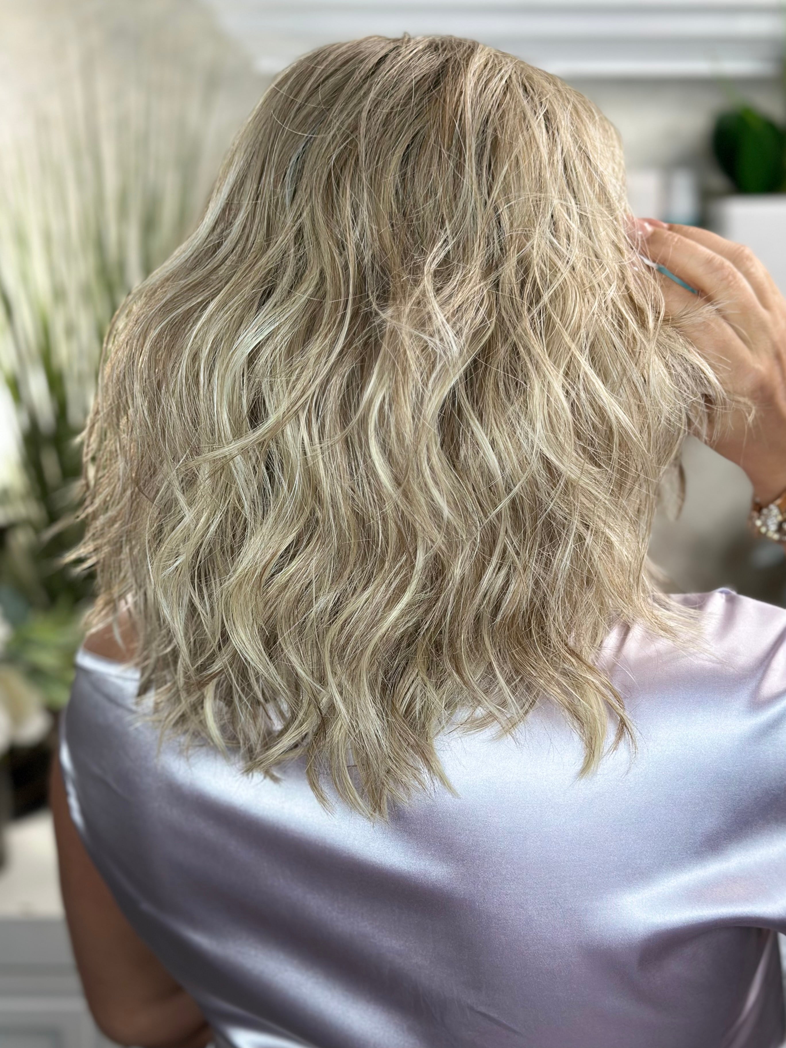 FLATTER ME Frosted Blonde Hair Extensions - Premium Clip-in Human Hair Extensions for Volume & Length (18-24 Inch) - Perfect for Parties, Weddings & Special Occasions