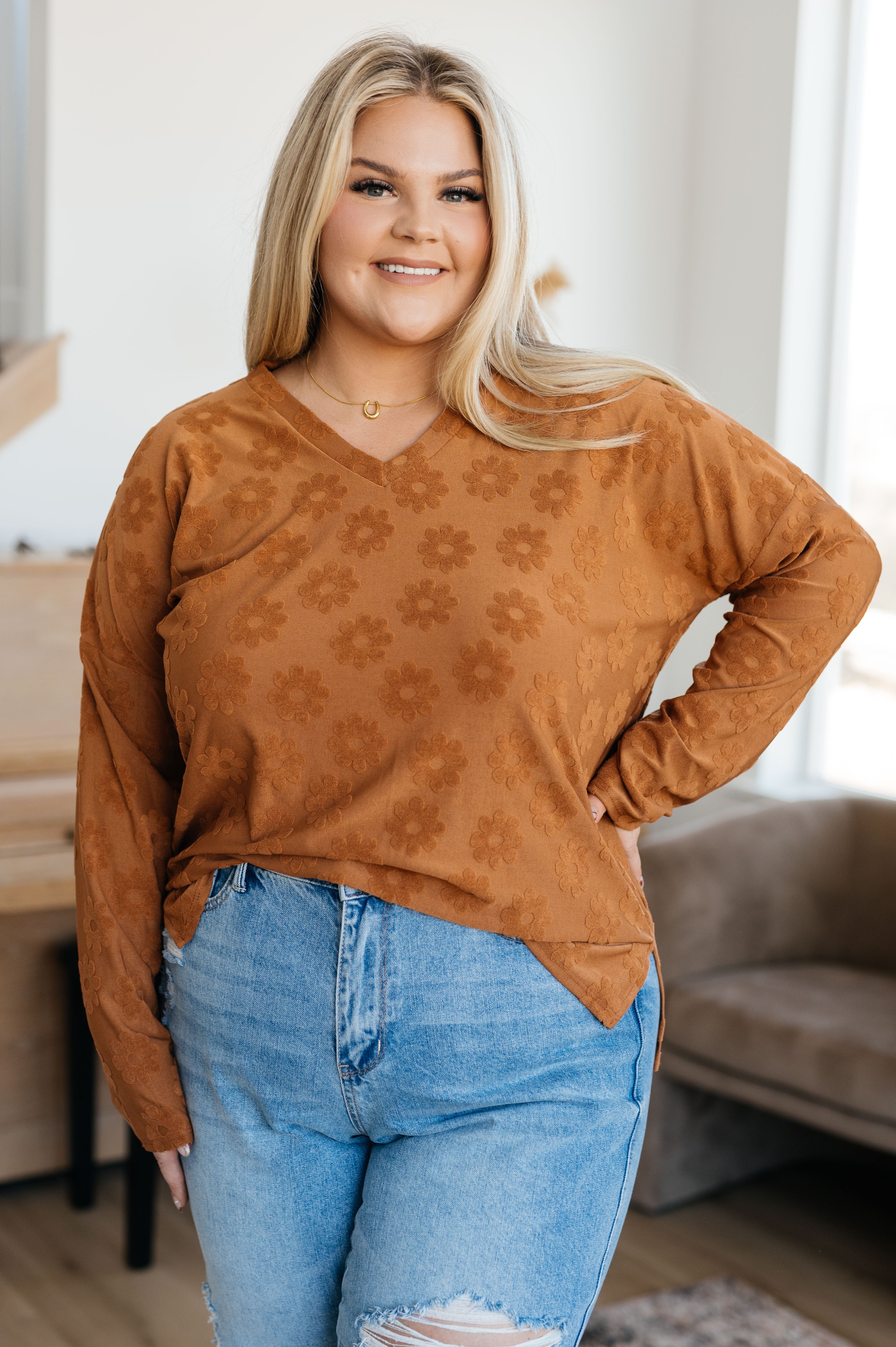 Stylish Perfect in Pansies V Neck Top for Women - Floral Print Summer Blouse for Casual Outings & Date Nights
