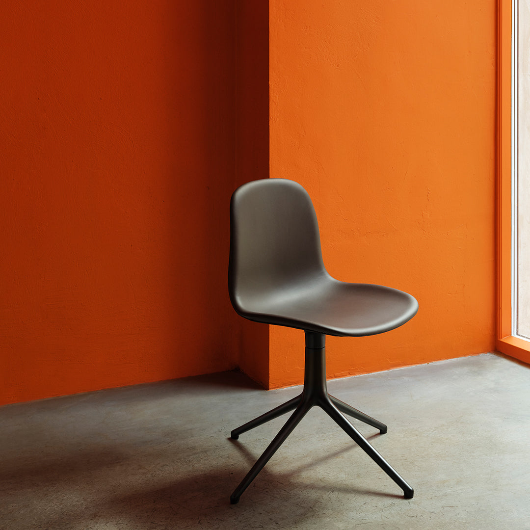 Ergonomic Form Chair with 4L Swivel Base & Premium Upholstery - Perfect for Home Office, Conference Rooms, and Gaming Setups