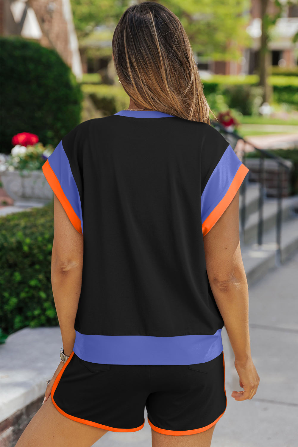 Stylish Contrast Round Neck Top and Shorts Set for Women - Casual Summer Outfit, Beachwear, and Lounge Wear