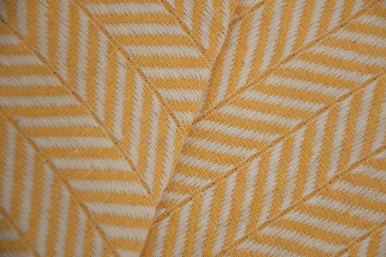 Premium 100% Cotton Peach Yellow Round Beach Towel - Soft, Absorbent & Quick-Drying for Pool, Beach, Yoga & Outdoor Activities