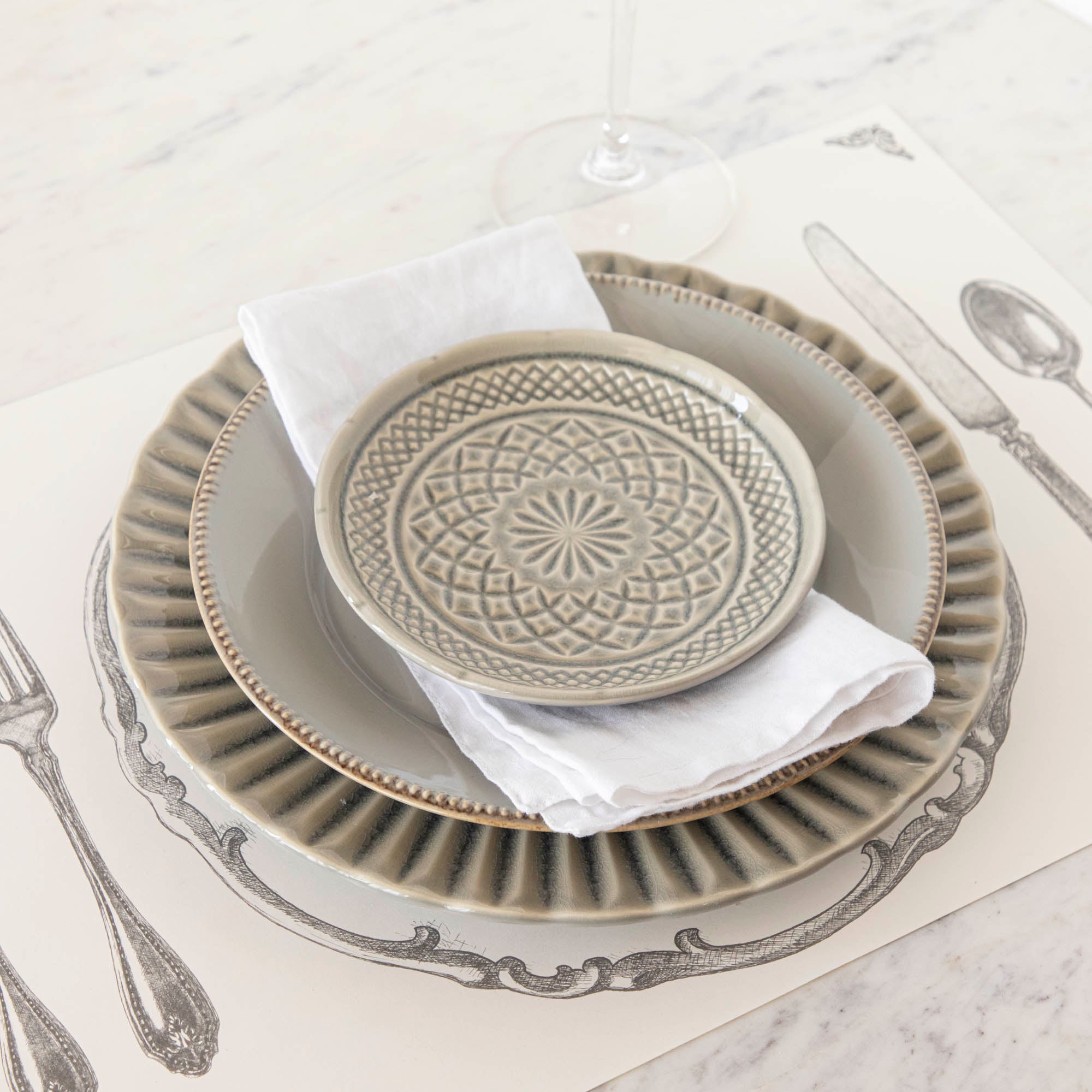 Crystal Grey Pearl Dinnerware Set - Elegant Tableware for Fine Dining, Dinner Parties & Special Occasions