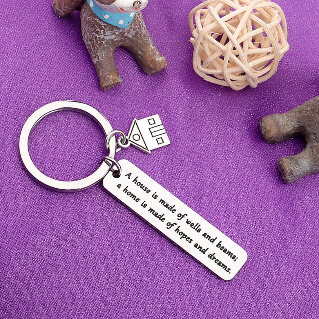 Zuo Bao House Keychain - New Home Gift, A House is Made of Walls and Beams Key Holder - Perfect for Housewarming Parties, New Homeowners & Real Estate Agents