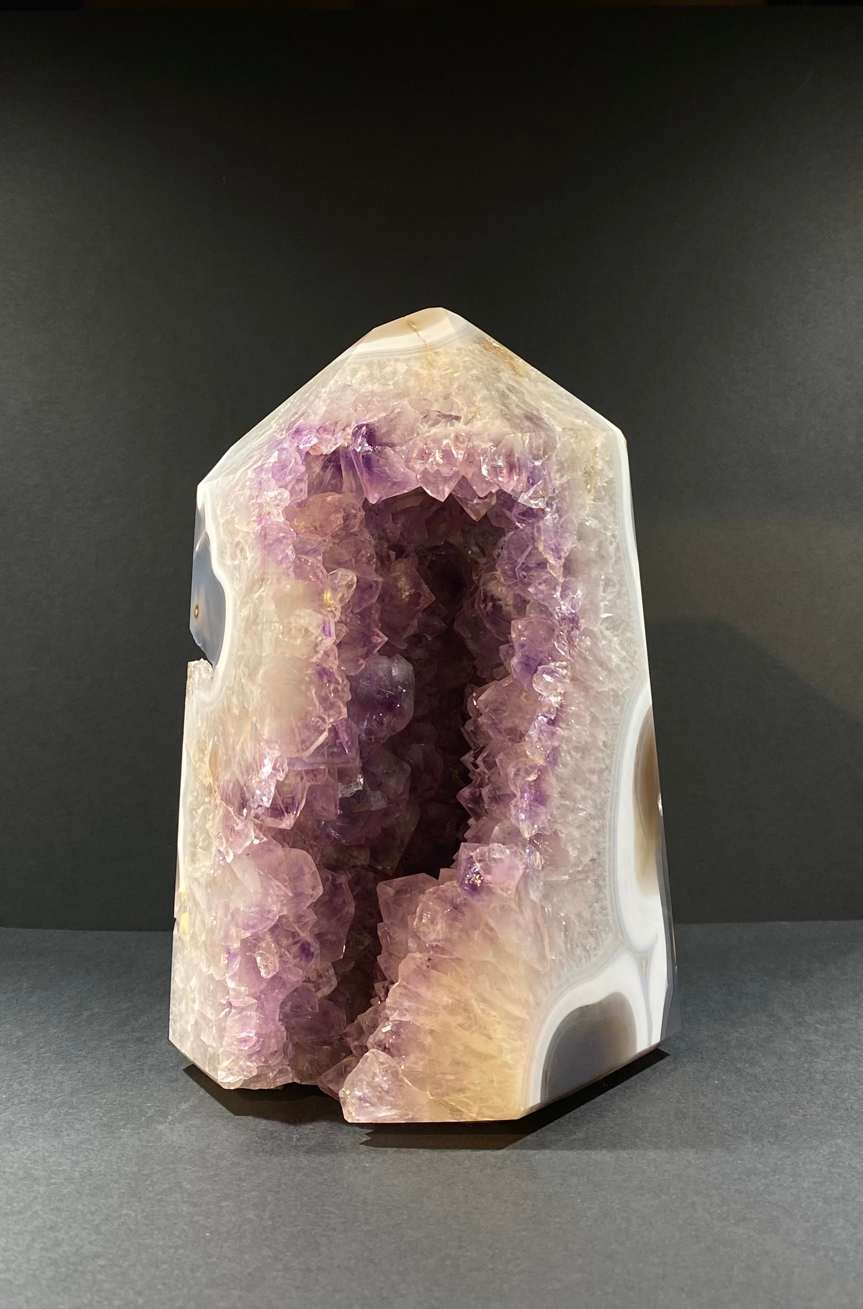 Natural Hexagonal Amethyst Crystal - Healing Stone for Meditation, Chakra Balancing & Spiritual Growth | Perfect for Home Decor, Jewelry Making & Gift Giving