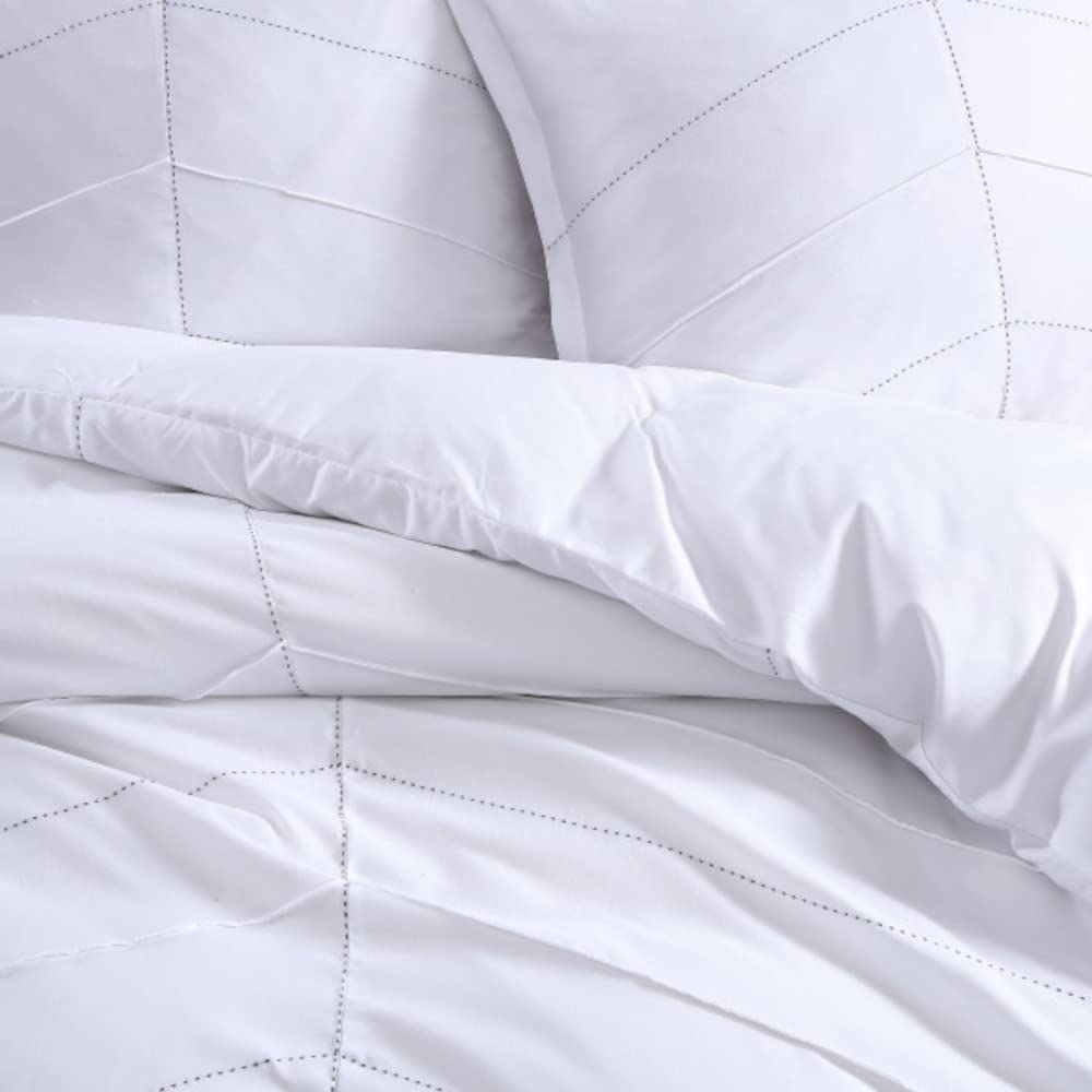 City Scene Courtney Comforter Set - Twin Size White Bedding - Perfect for Kids' Rooms, Dorms & Guest Bedrooms