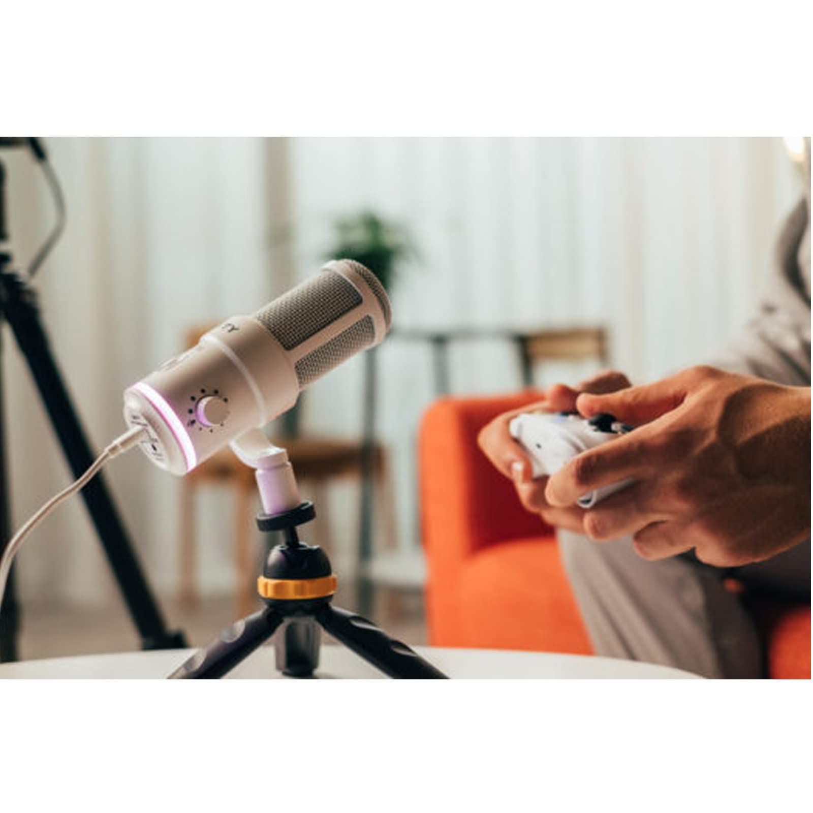Deity VO-7U USB Dynamic Podcast Microphone with Tripod Kit - Professional Studio Quality Mic for Streaming, Recording & Voice Overs (Black) - Perfect for Podcasters, Gamers & Content Creators