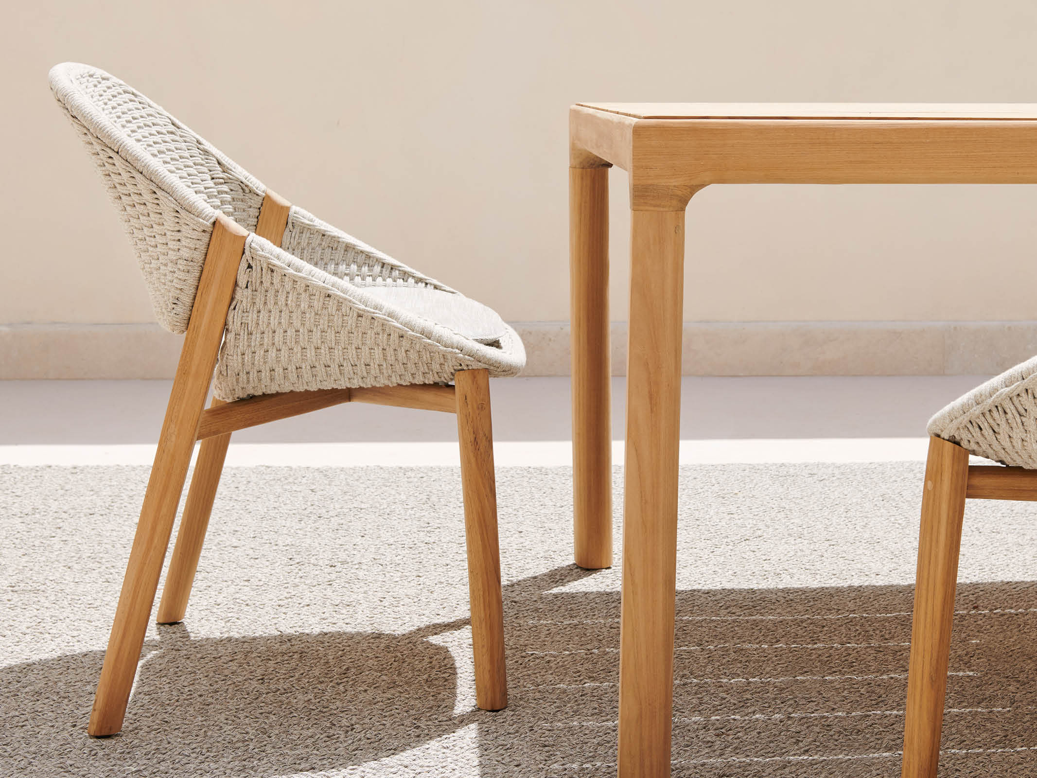 Elio Modern Dining Chair - Sturdy Wooden Kitchen Chair with Upholstered Seat - Perfect for Dining Room, Kitchen, and Breakfast Nook