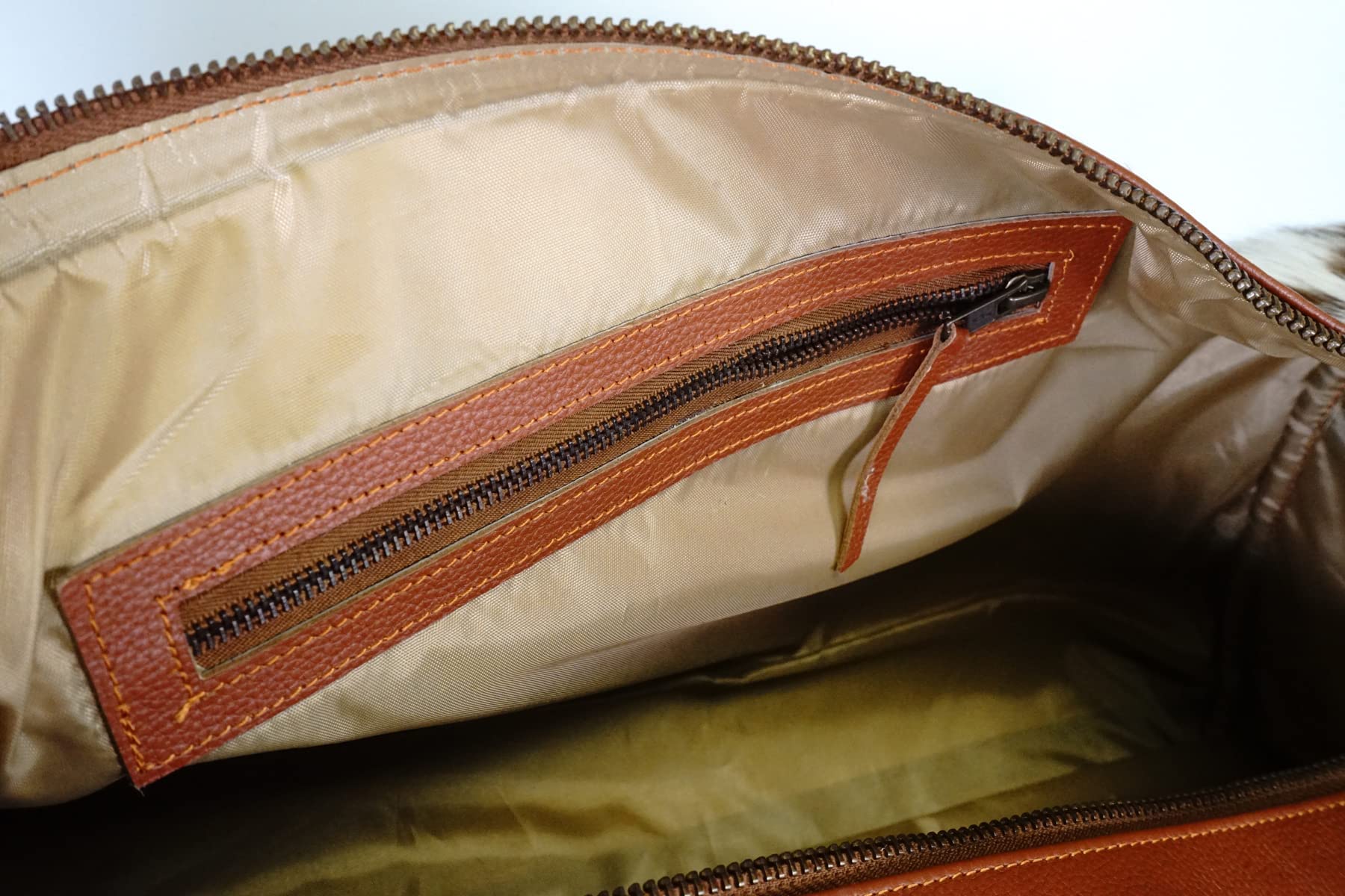 Premium Cowhide Leather Travel Duffle Bag - Heavy Duty Weekender Gym Sports Carry-On Luggage for Men & Women | Airplane, Workout, Weekend Getaways
