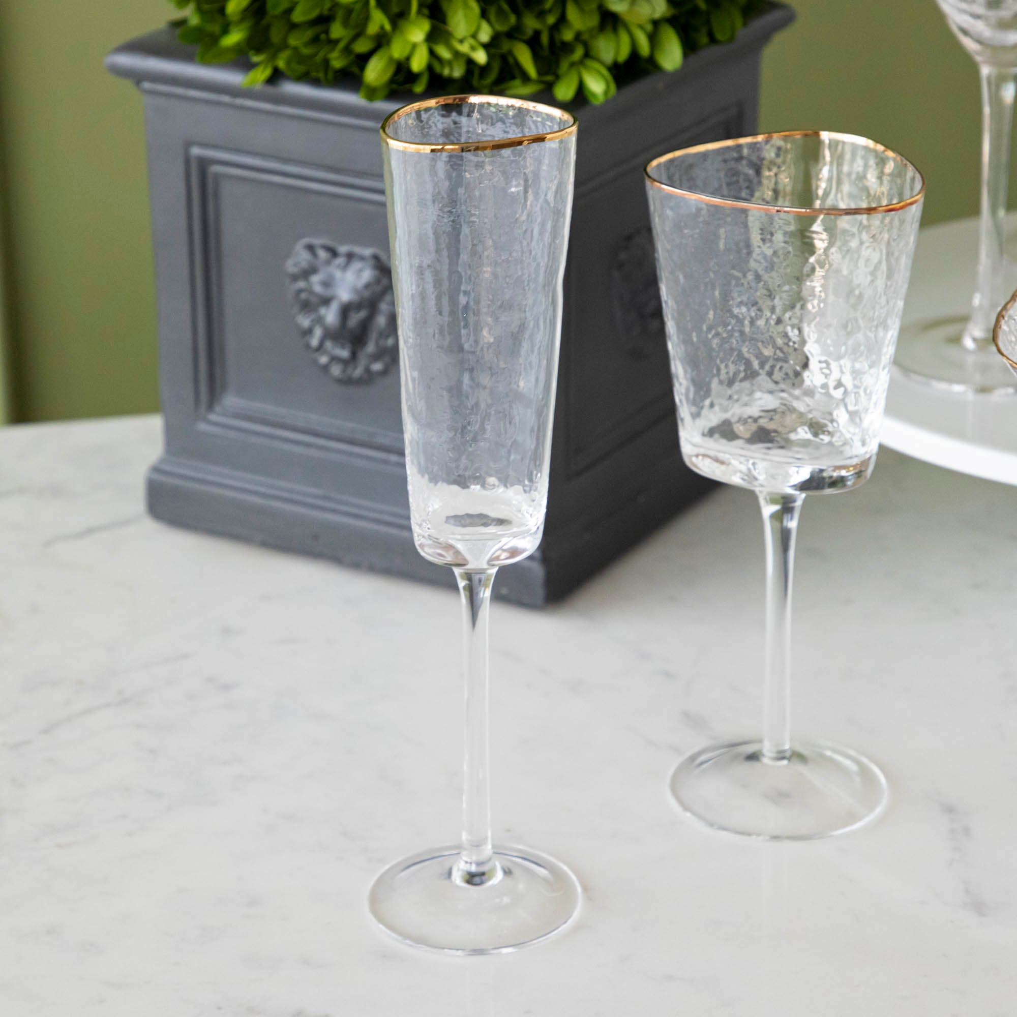 Premium Hammered Glassware Set with 24K Gold Rim - Elegant Drinking Glasses for Wine, Cocktails & Parties - Perfect for Weddings, Anniversaries & Home Entertaining
