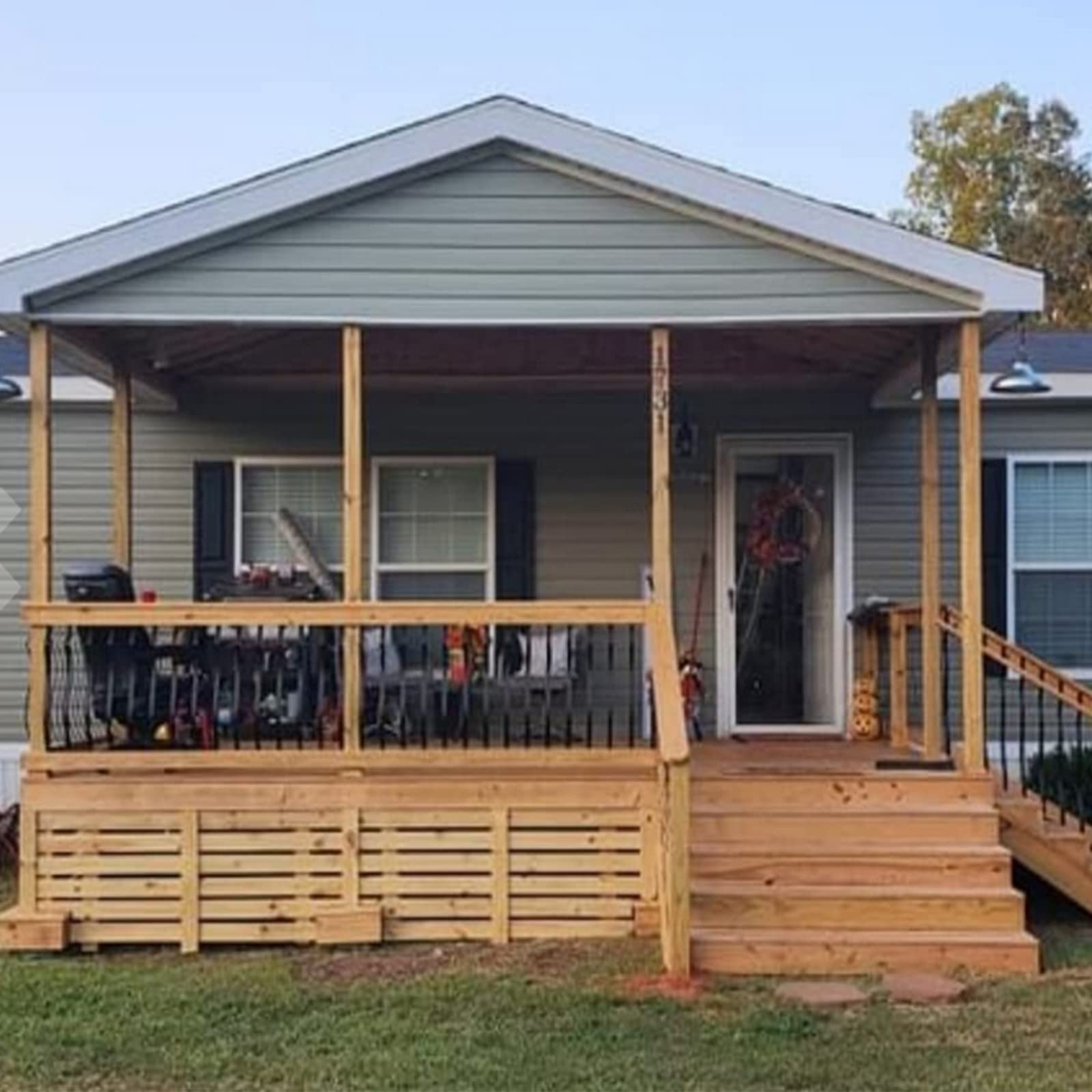 61 Pack Metal Deck Balusters - 32.25