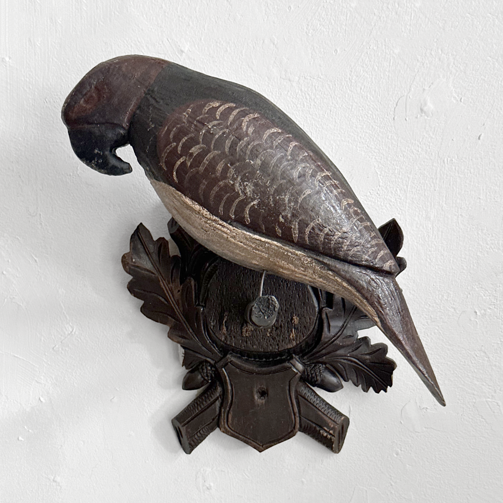 Handcrafted Black Forest Wooden Parrot Figurine (#526) - Unique Home Decor & Gift for Bird Lovers, Perfect for Bookshelf Display or Nature-Themed Room Decor