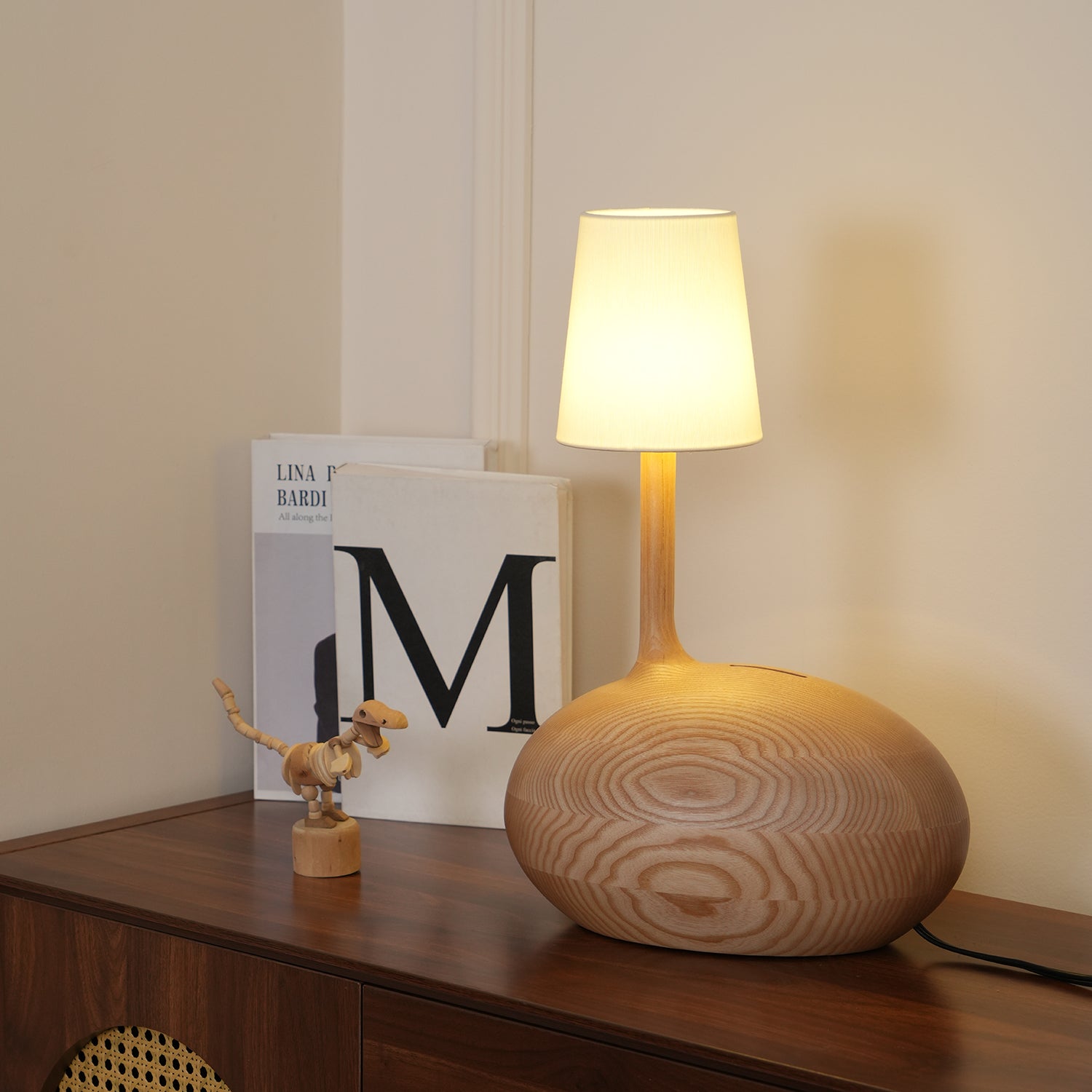Snail-Shaped LED Night Light - Cute & Dimmable Desk Lamp for Kids Room, Nursery, Bedroom - Perfect for Reading, Decor, and Relaxation