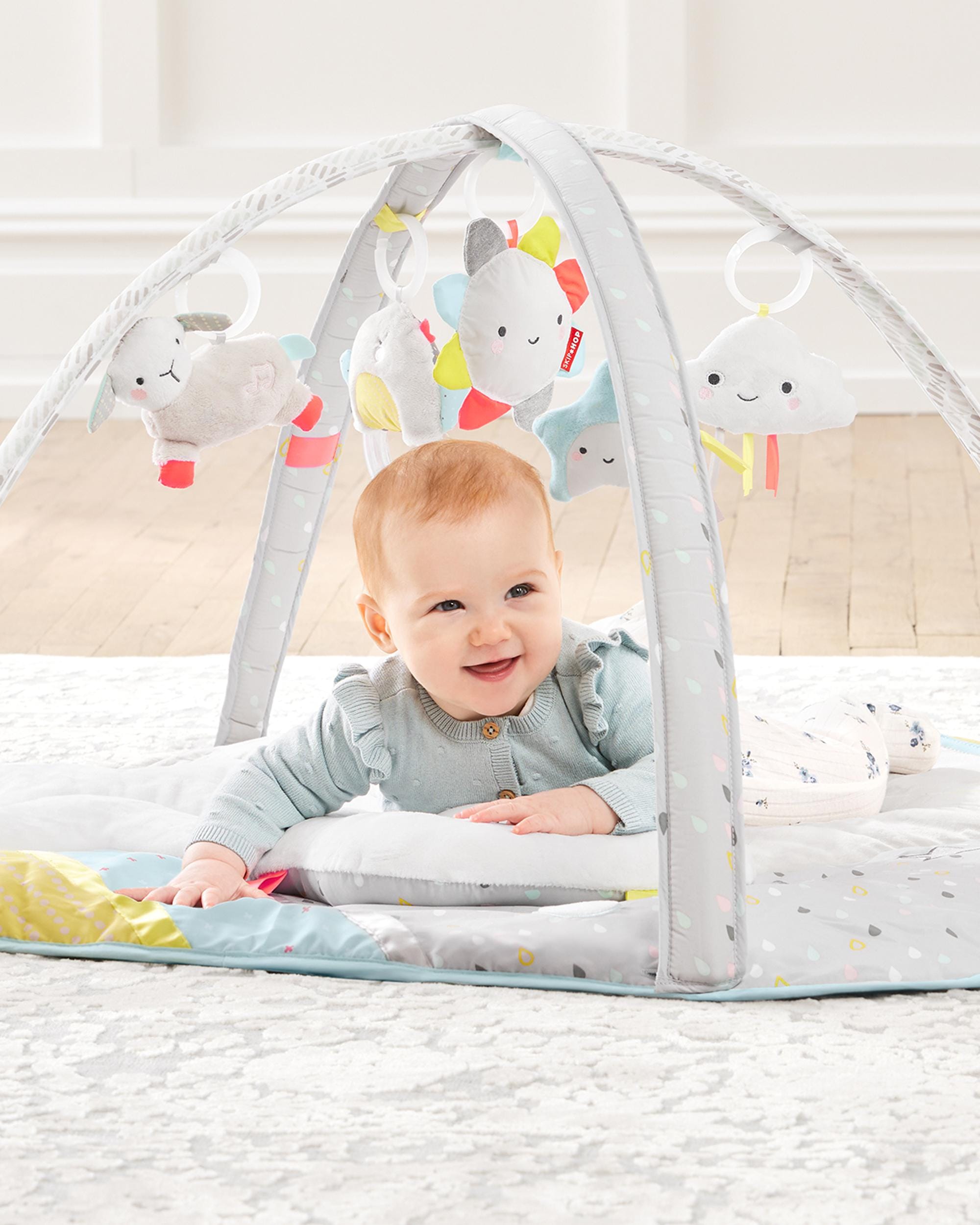 Skip Hop Silver Lining Cloud Activity Gym - Baby Play Mat with Hanging Toys for Tummy Time & Early Development - Perfect for Nursery, Daycare & Travel